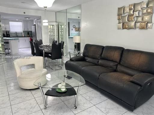 Le Frontenac · #203 in Sunny Isles Beach - Photo 2