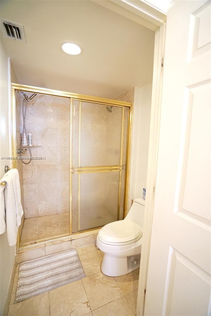 Sands Pointe Ocean Beach Resort · #601 in Sunny Isles Beach - Photo 10