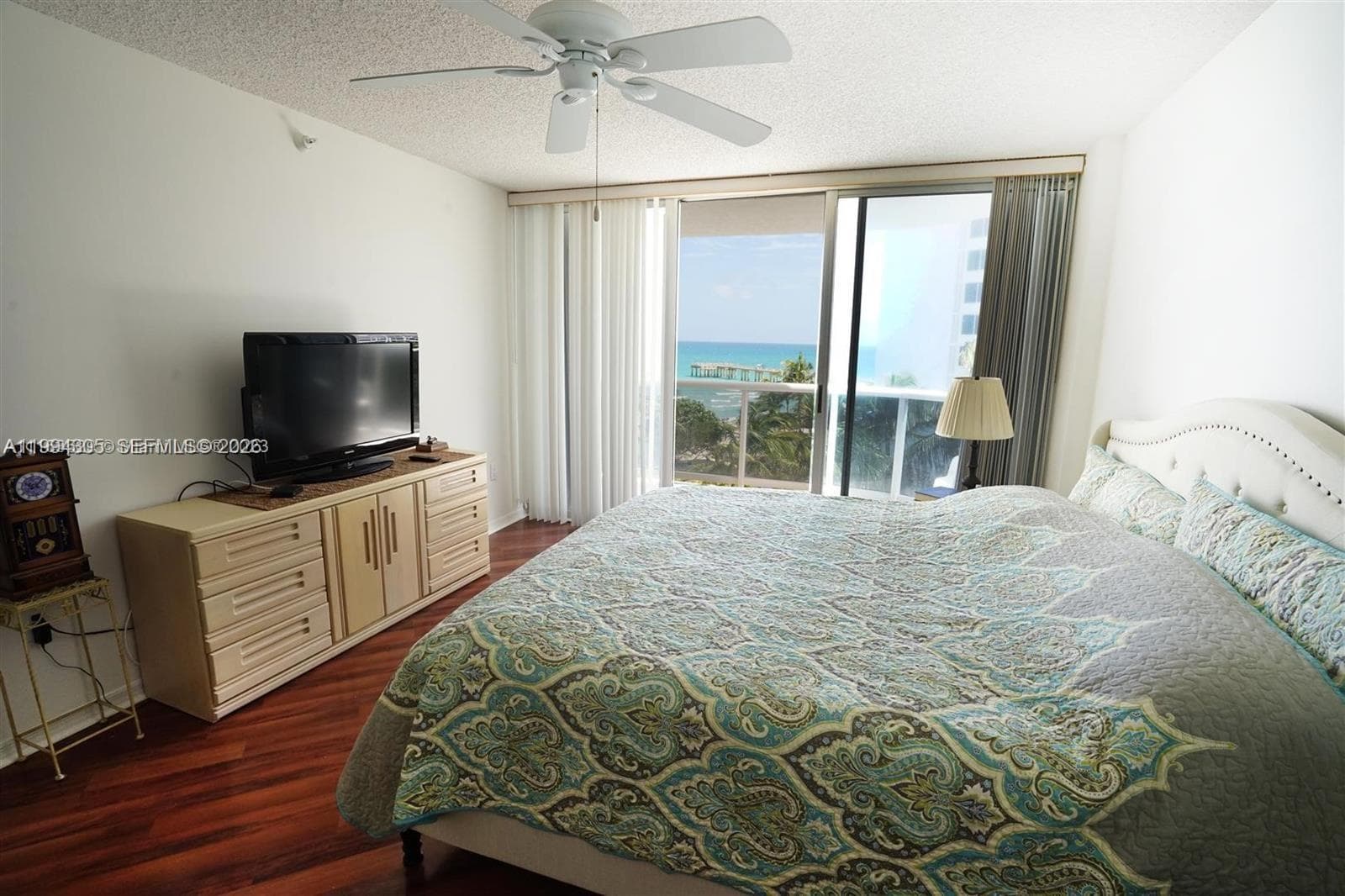 Sands Pointe Ocean Beach Resort · #601 in Sunny Isles Beach - Photo 11