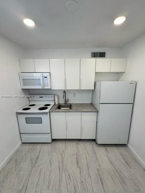 Crystal Condo · #109 in Hallandale Beach - Photo 5