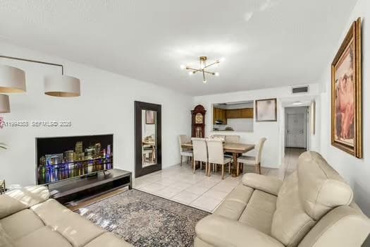 CONTINUUM CONDO PH II · #625 in Miami - Photo 17