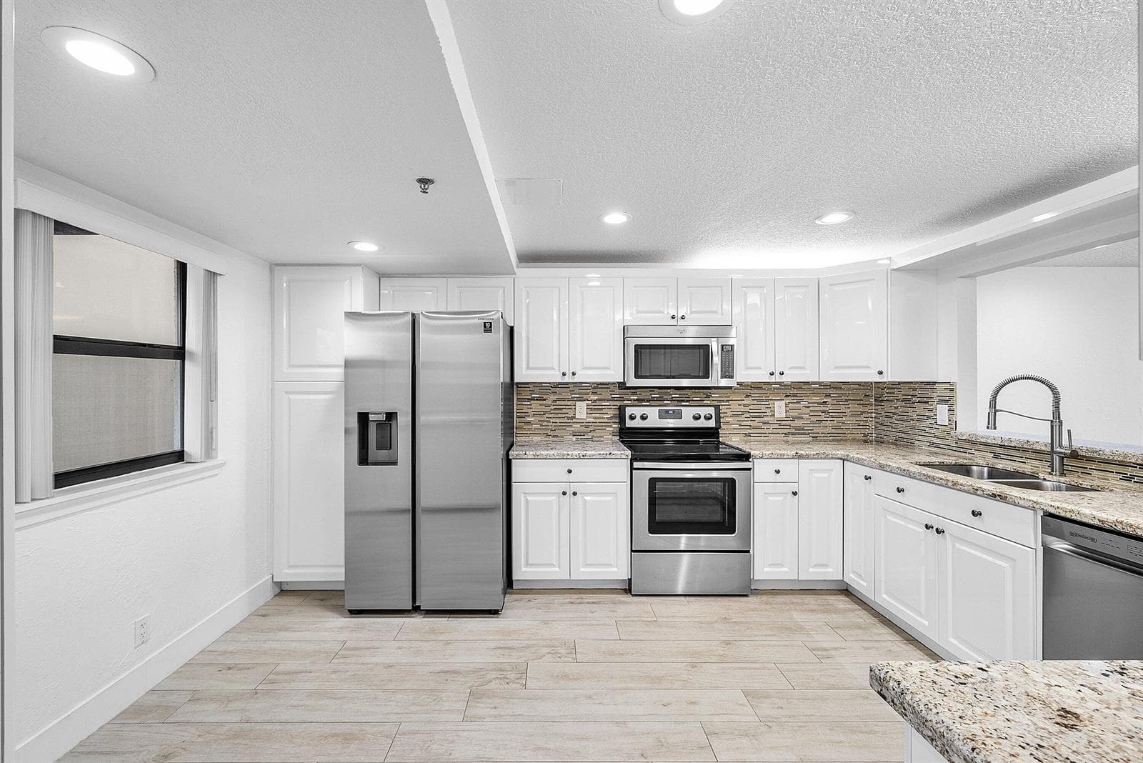 007-1035Southeast6thAvenue-213-DelrayBea