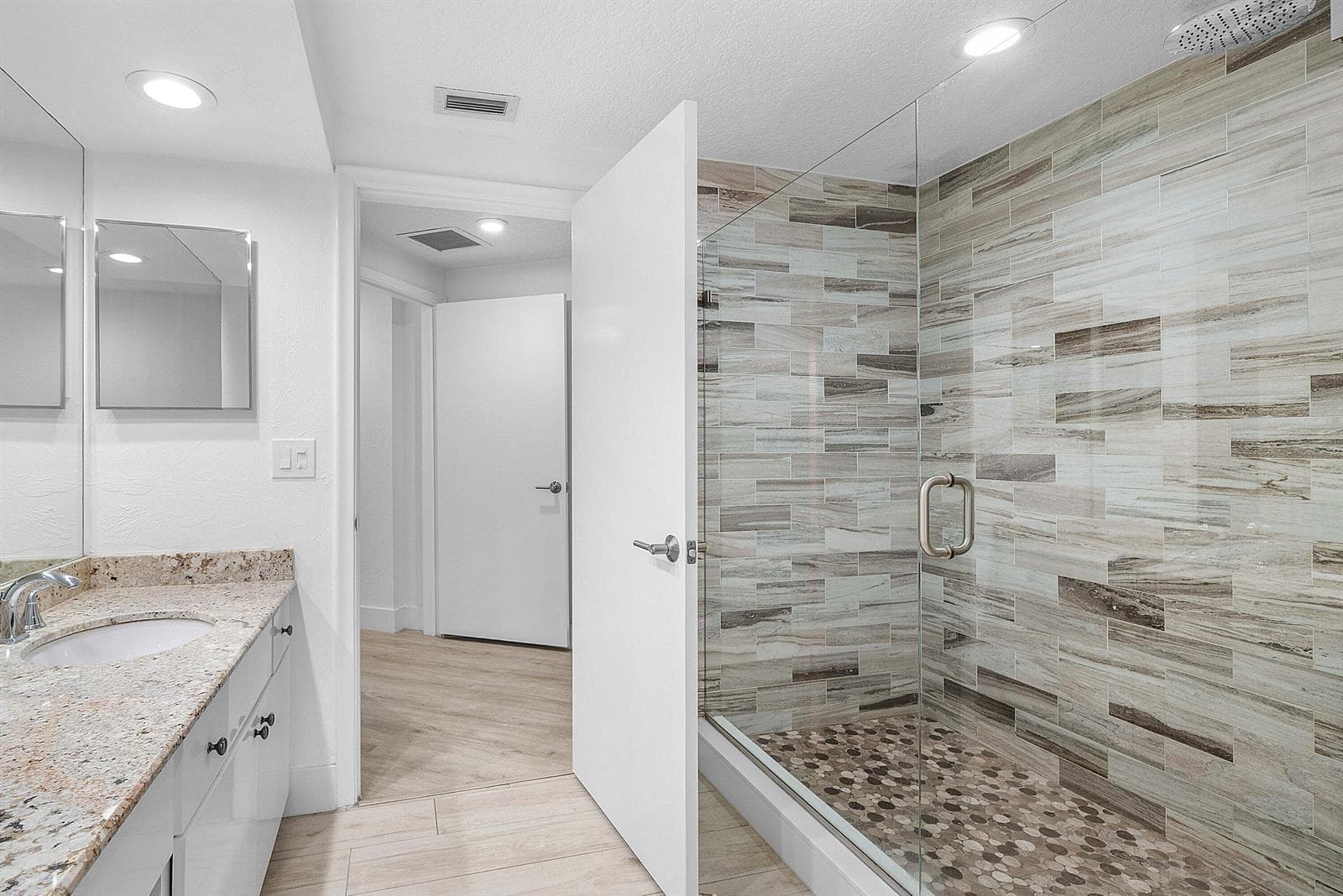 024-1035Southeast6thAvenue-213-DelrayBea