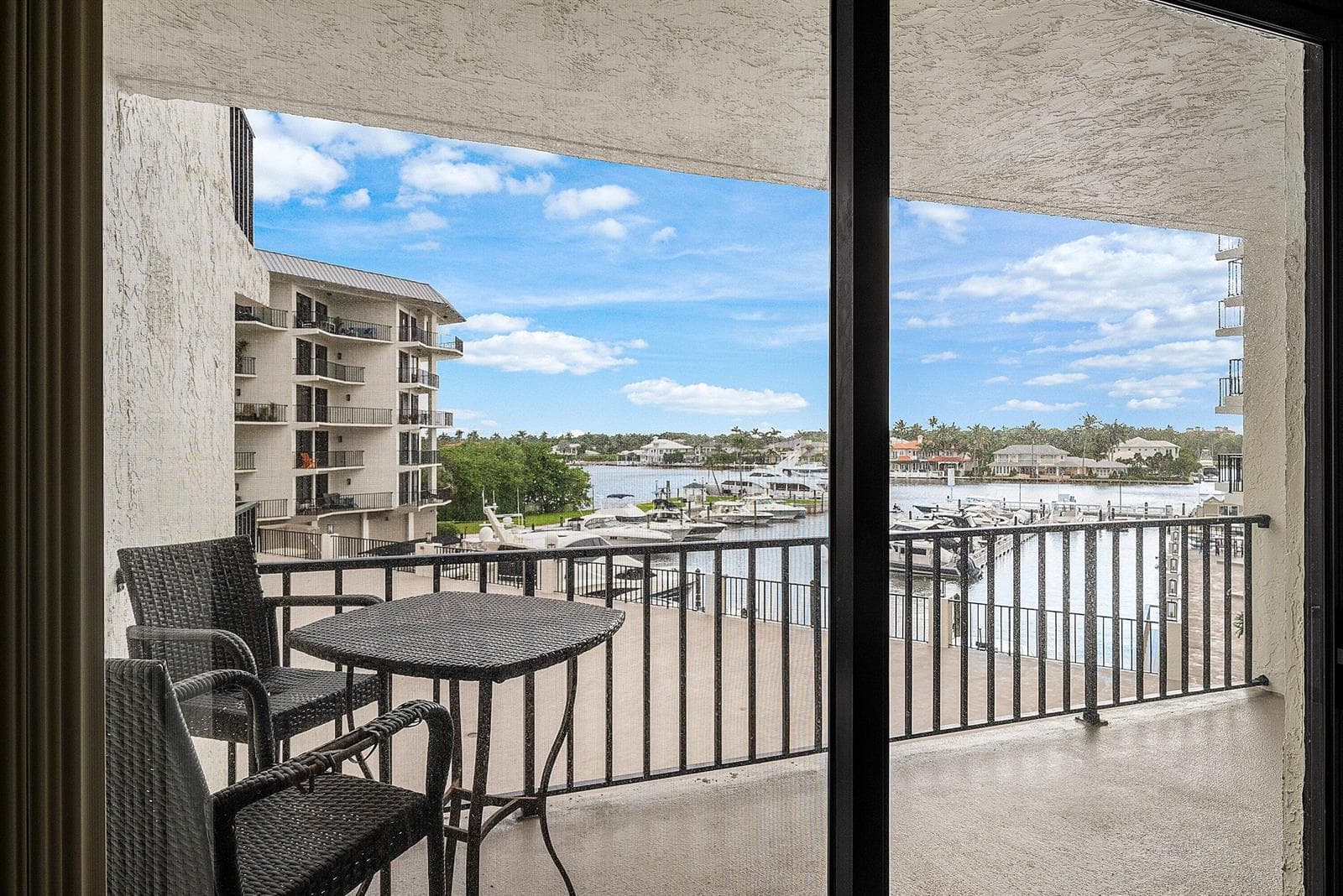 044-1035Southeast6thAvenue-213-DelrayBea