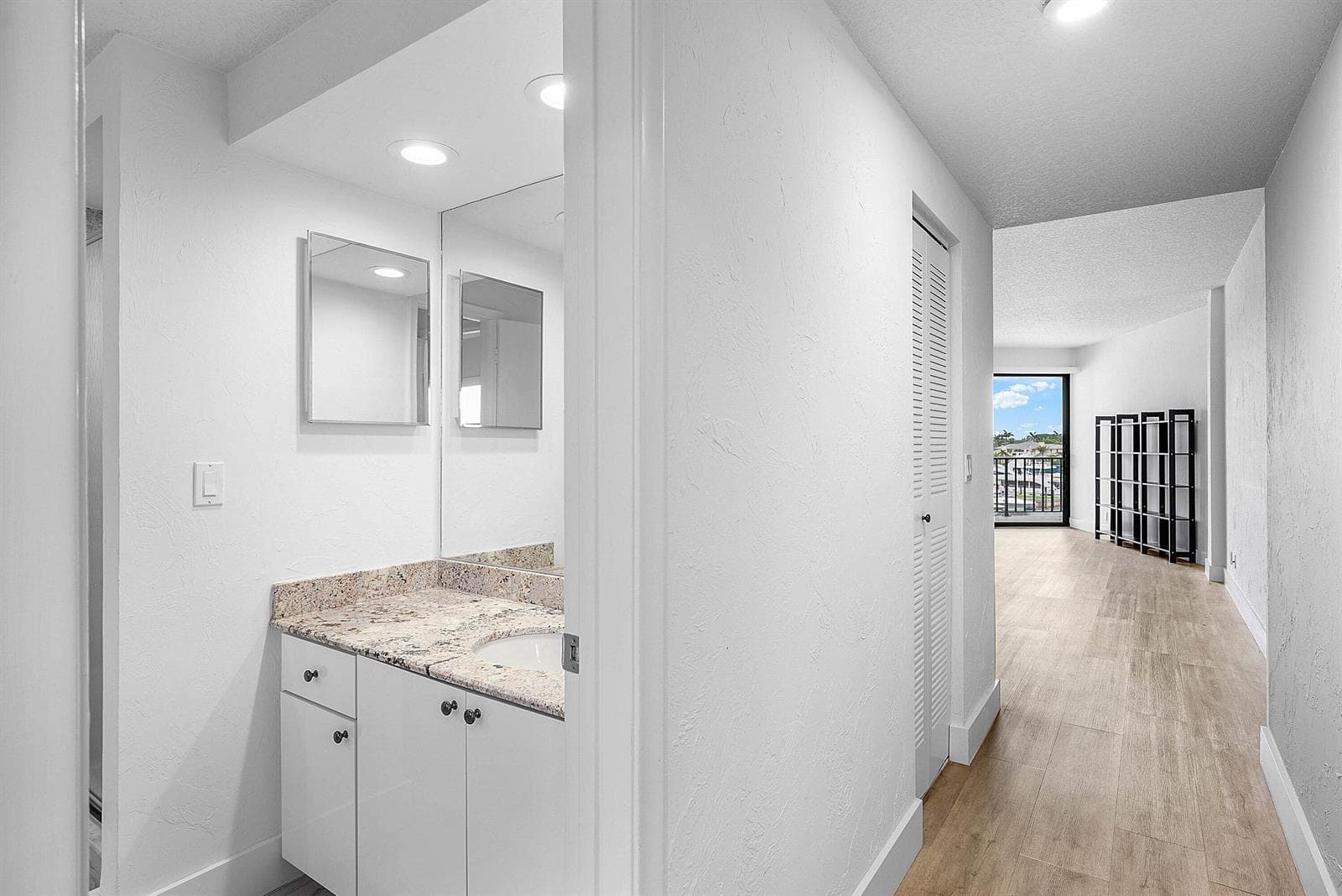 031-1035Southeast6thAvenue-213-DelrayBea