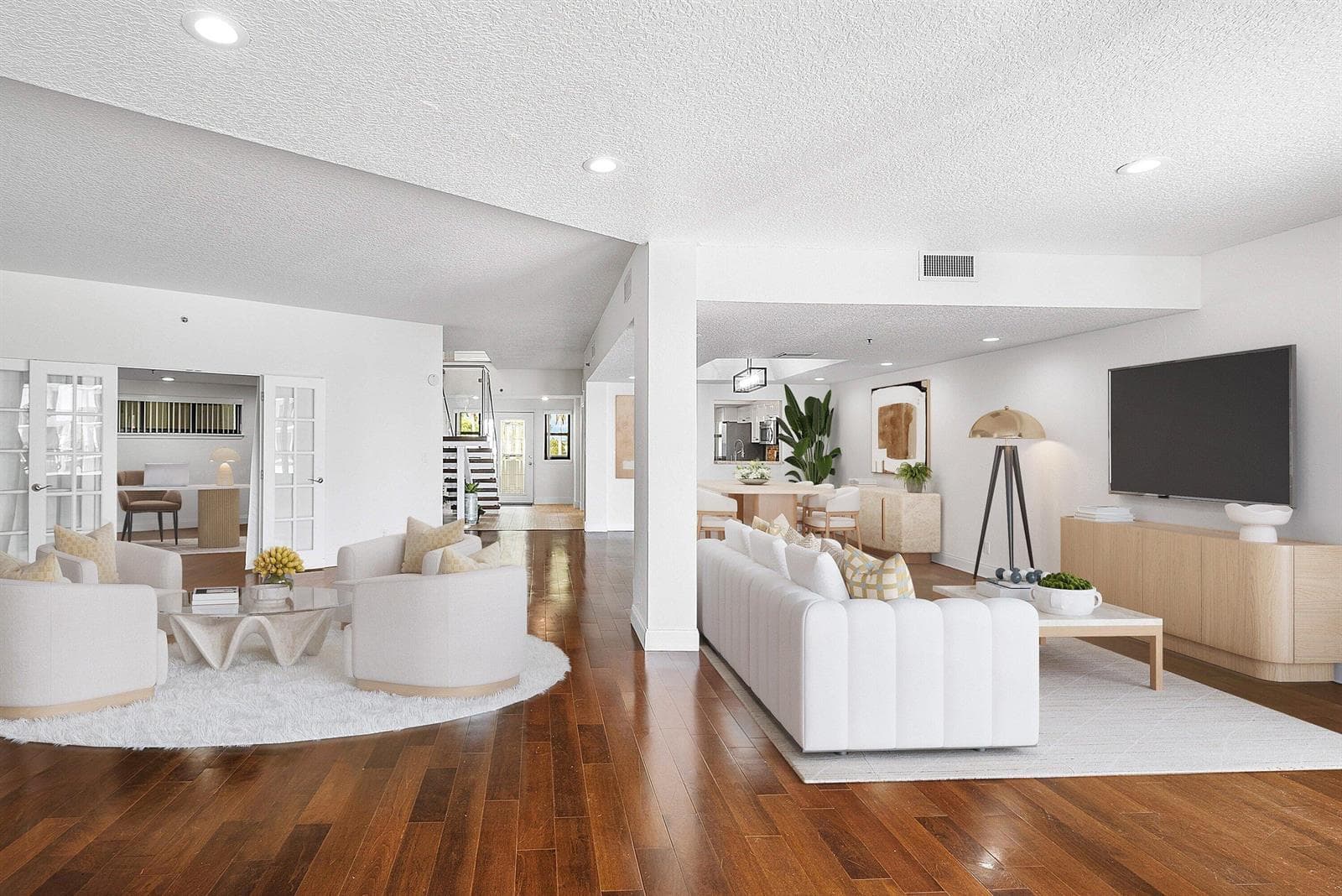 1035-SE-6th-Ave-213-Living-Rm