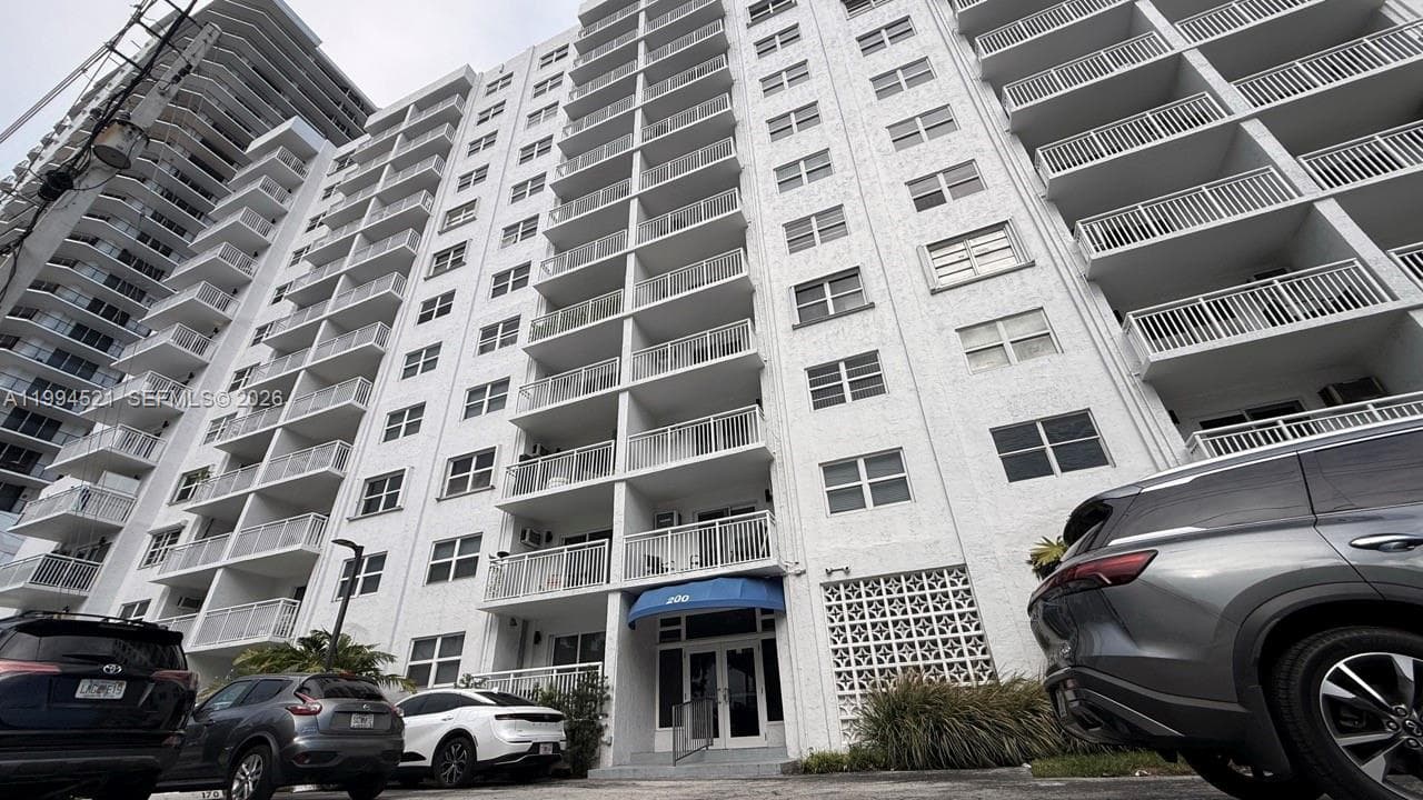 LEISURE BEACH CONDO · #211 in Fort Lauderdale - Photo 3
