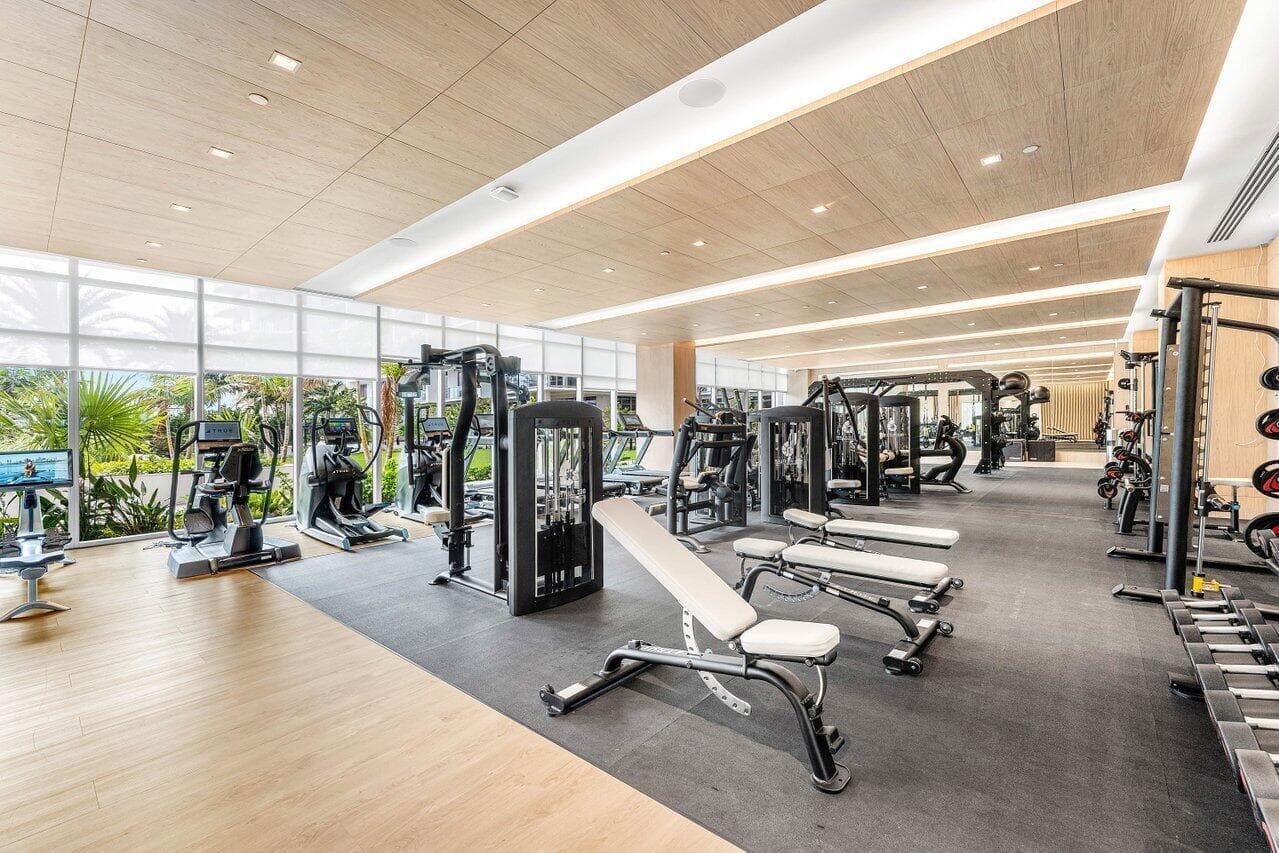 053-220LakeShoreDrive-1415-LakePark-FL-3