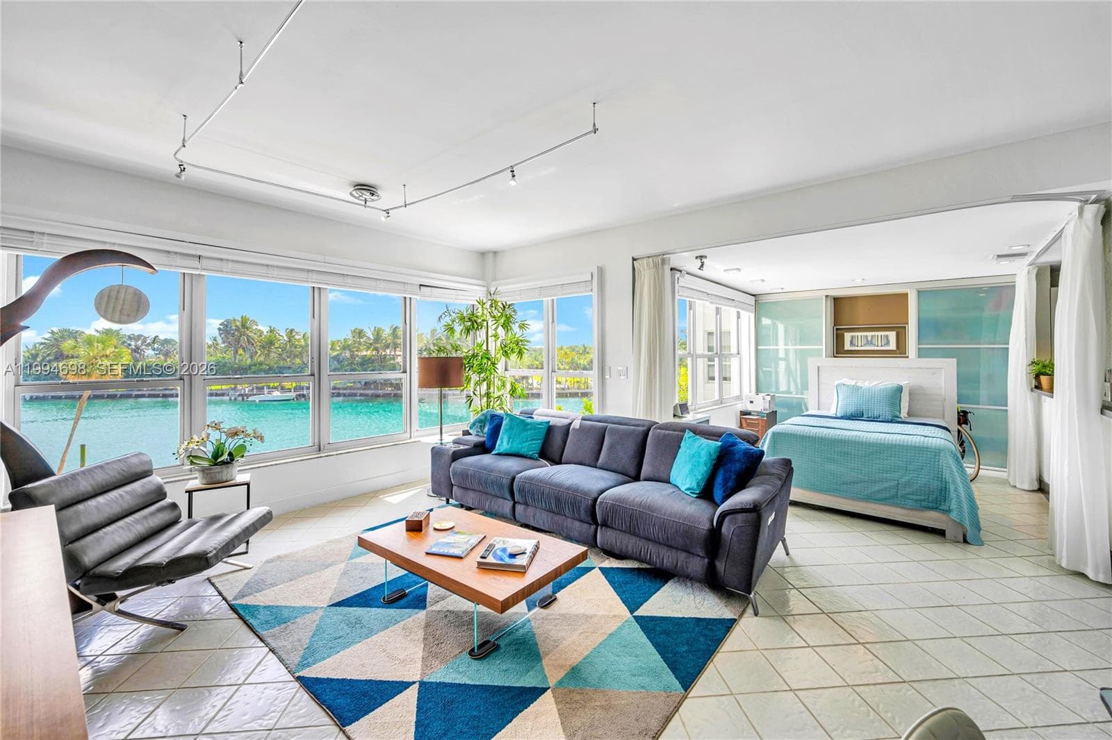 Blair House · #3-C in Bay Harbor Islands - Photo 2