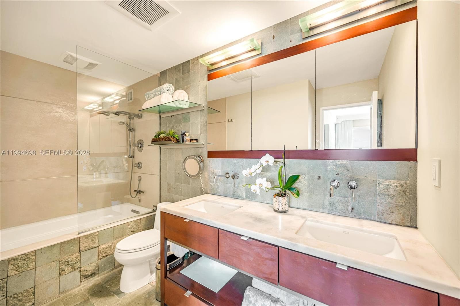 Blair House · #3-C in Bay Harbor Islands - Photo 25