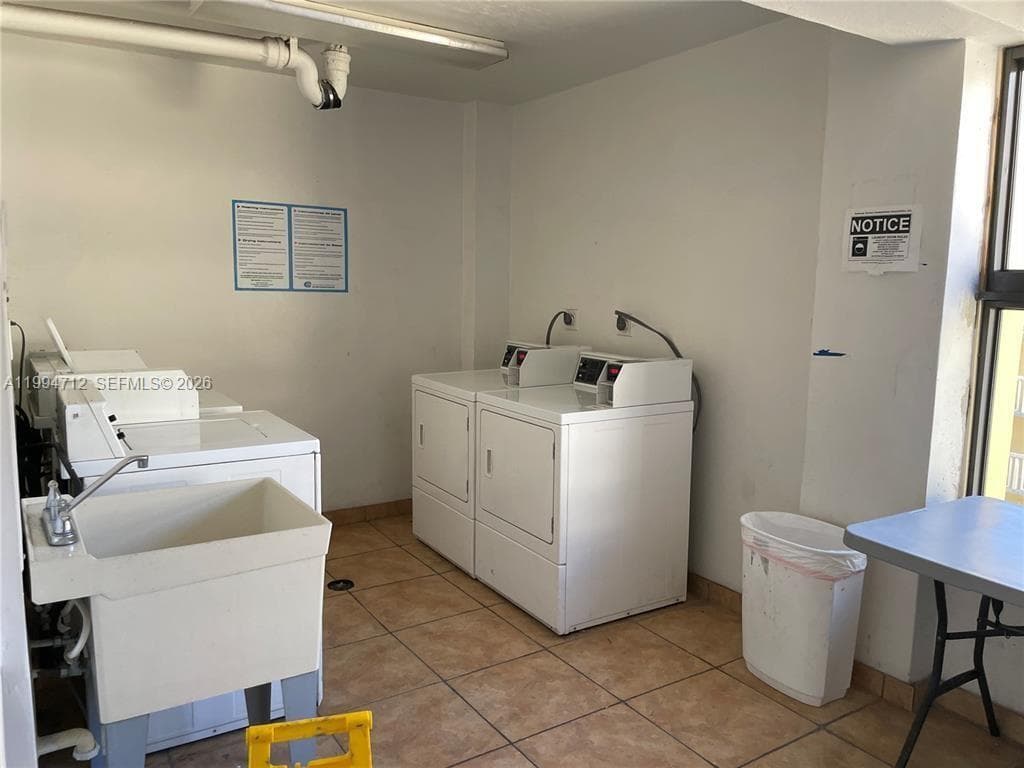 PARKWAY TOWERS BLDG 1 · #606 in Miami - Photo 8