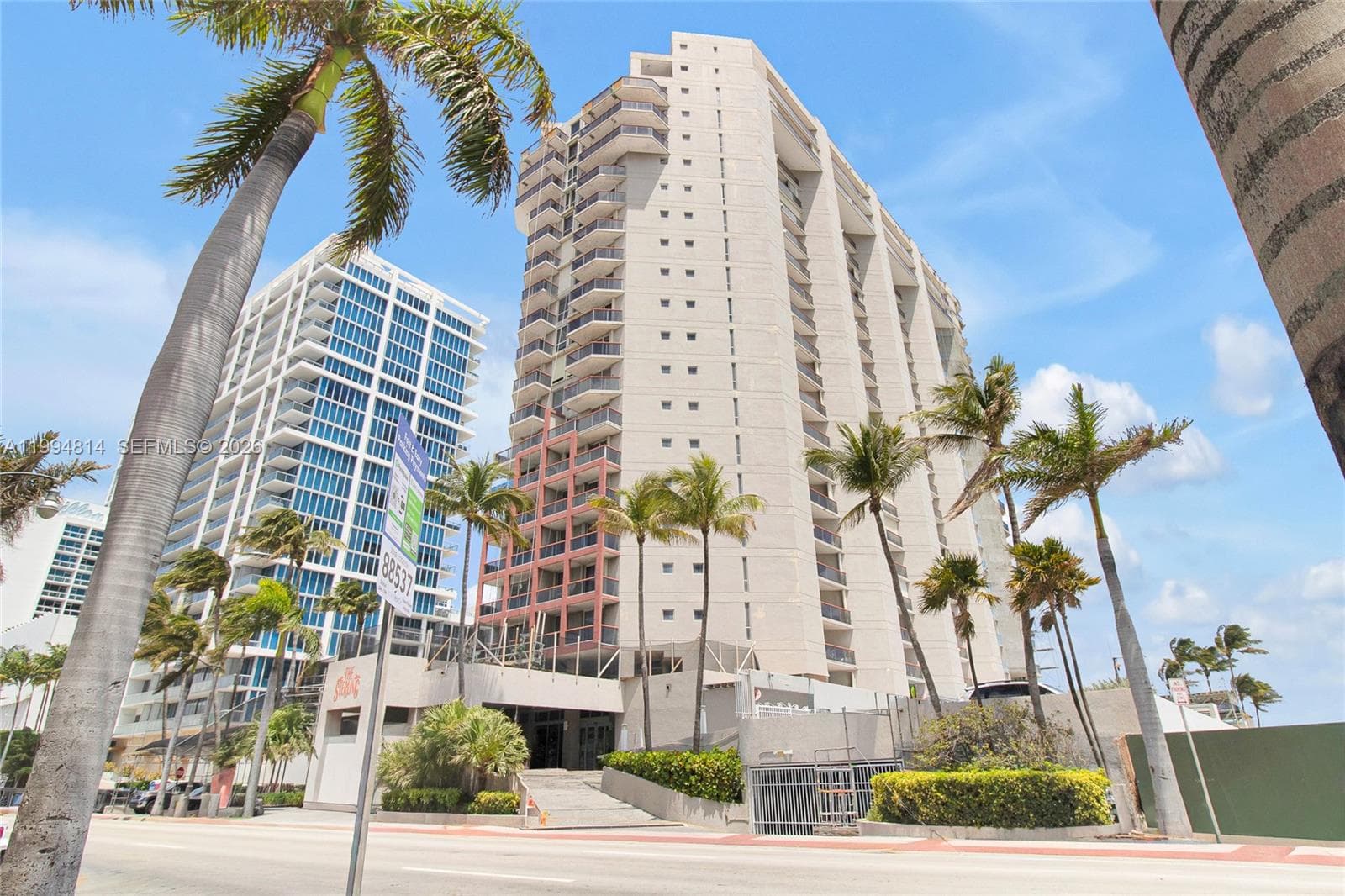 THE STERLING CONDO · #504 in Miami Beach - Photo 2