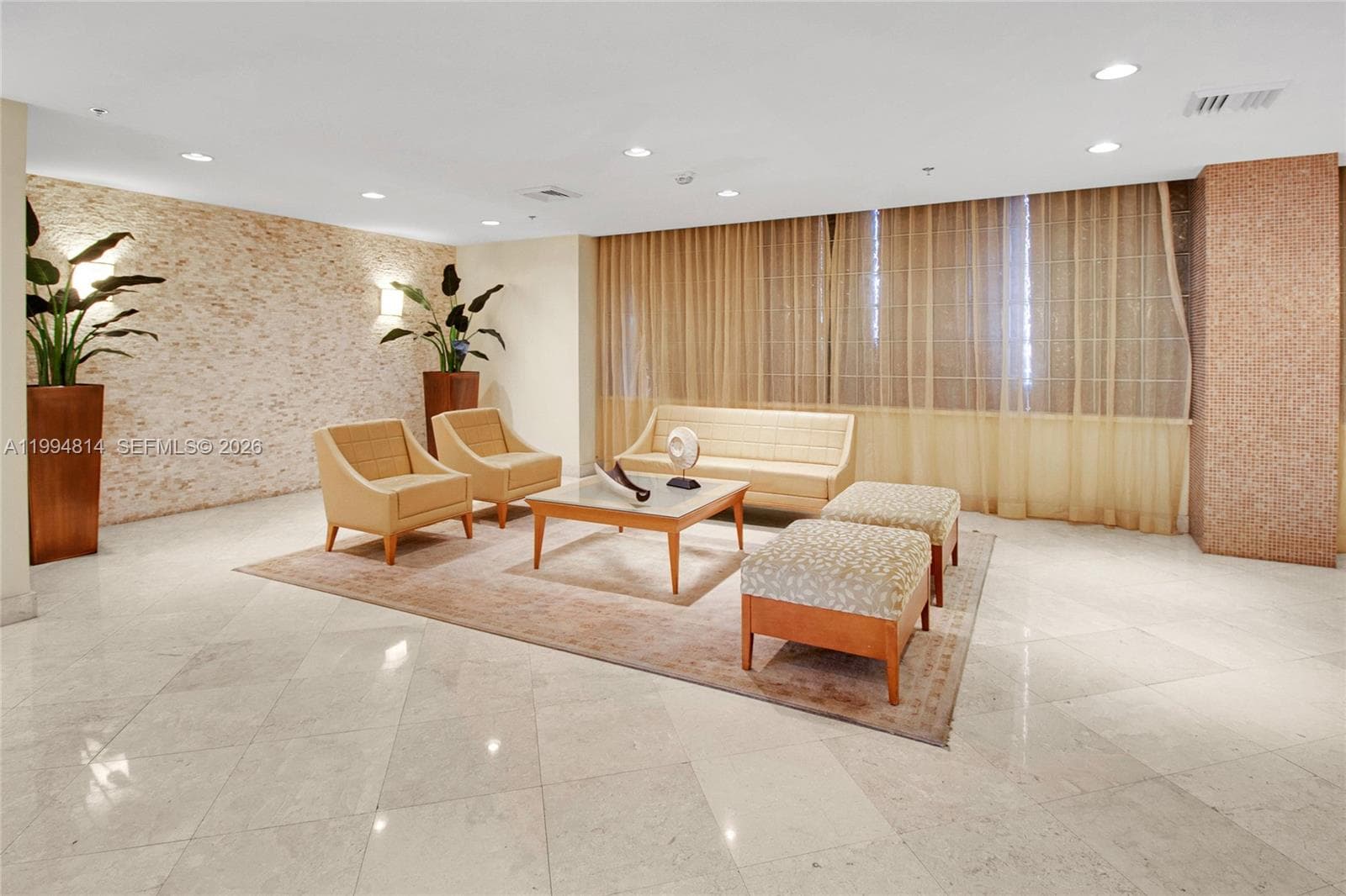 THE STERLING CONDO · #504 in Miami Beach - Photo 9