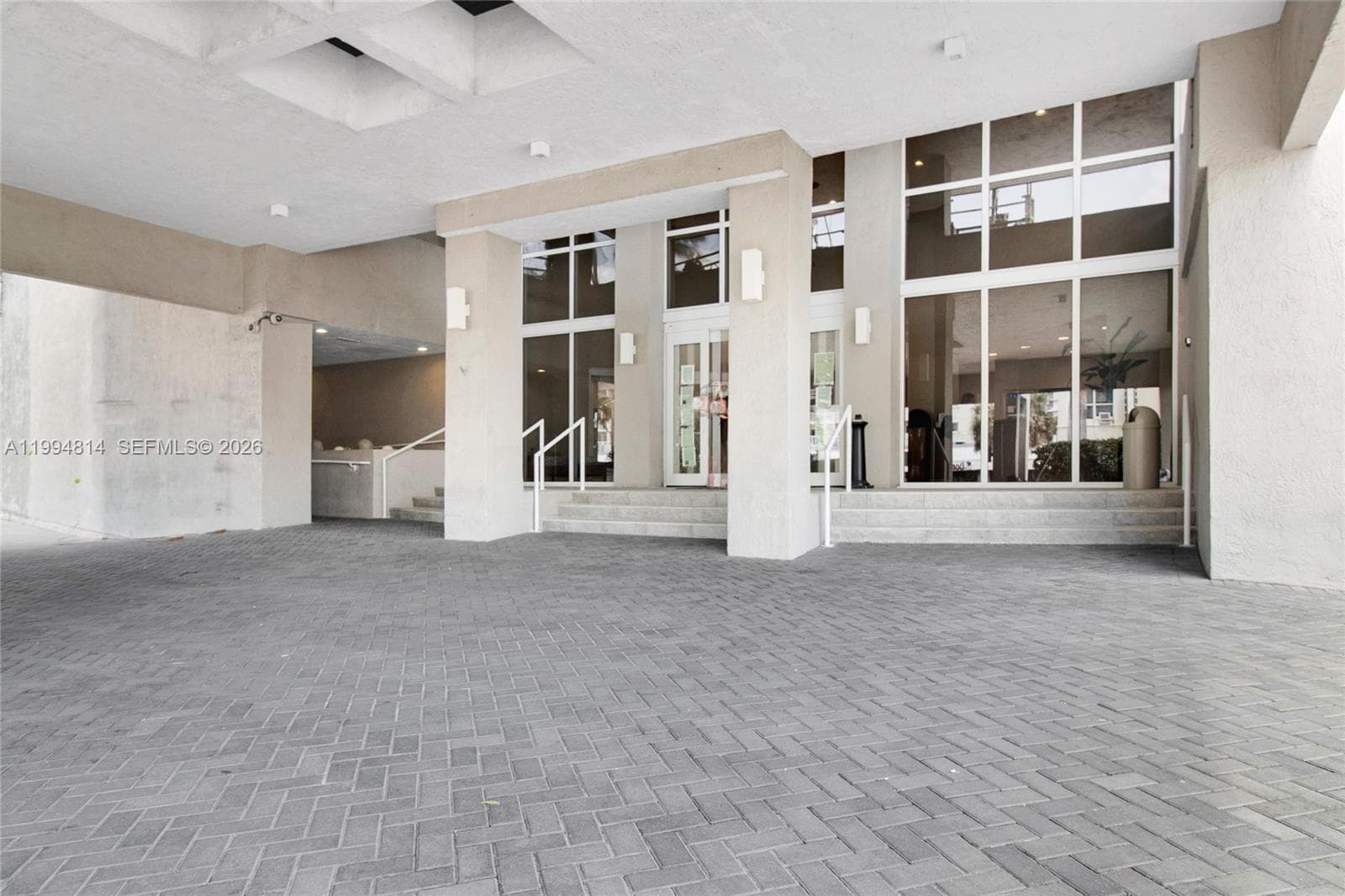 THE STERLING CONDO · #504 in Miami Beach - Photo 24