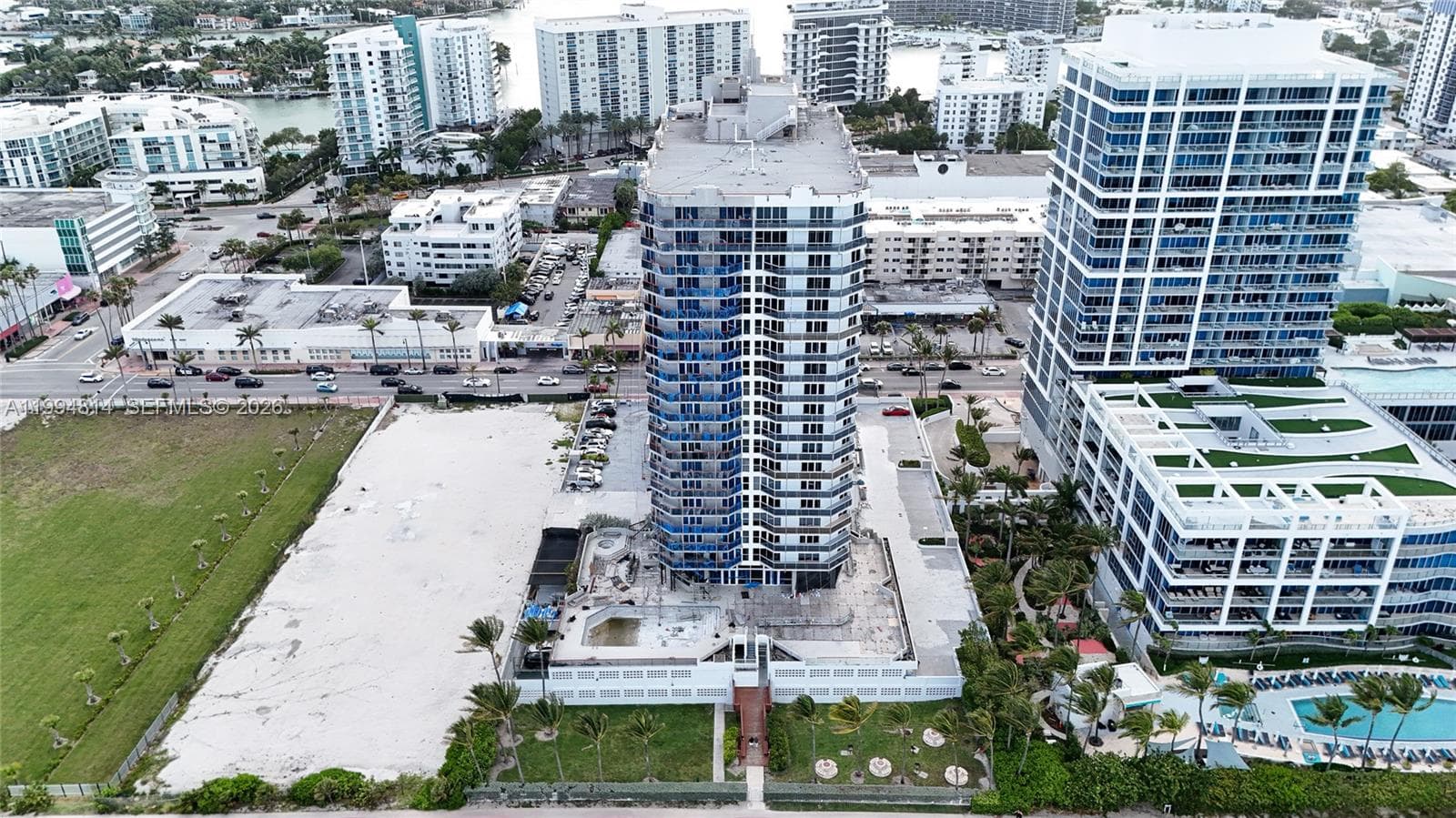THE STERLING CONDO · #504 in Miami Beach - Photo 18