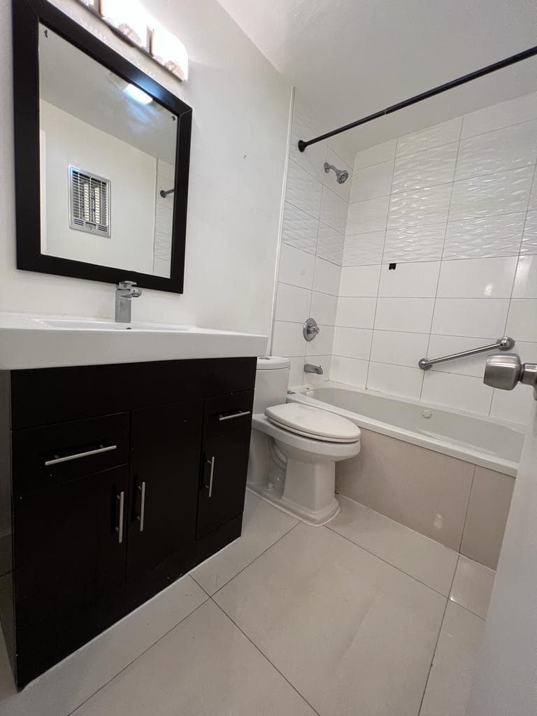 1560 NE 127th Street 127TH 113