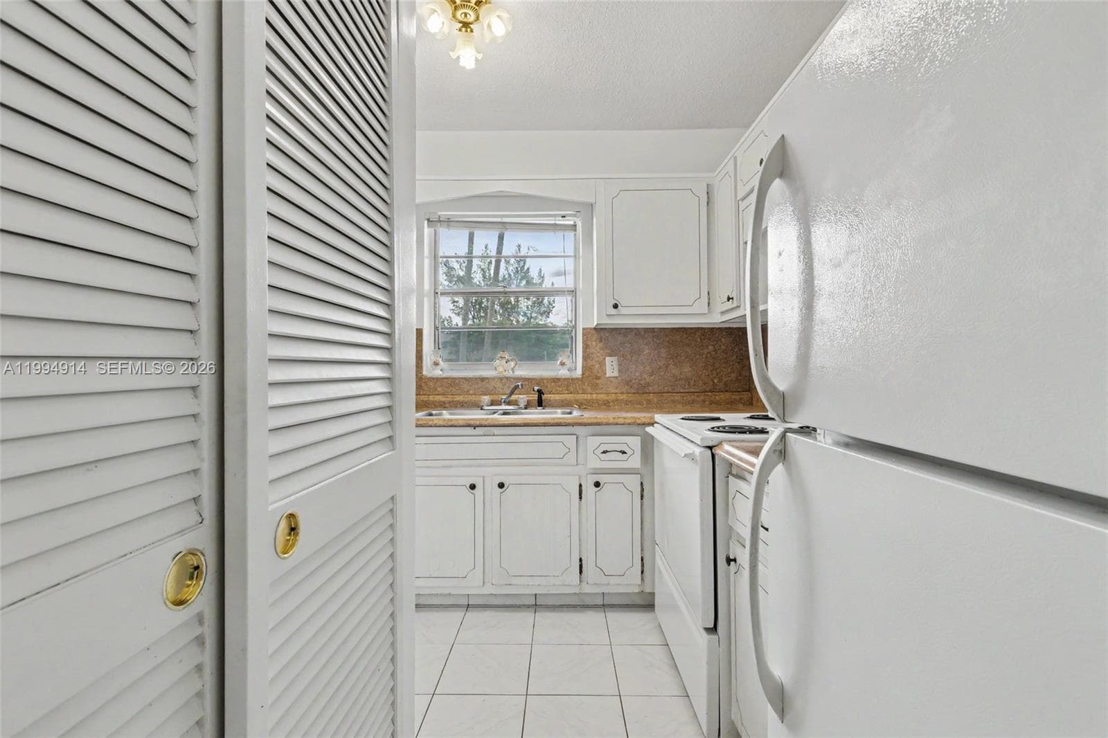 CRYSTAL COURT MANOR NO 6 · #6A in Hollywood - Photo 6