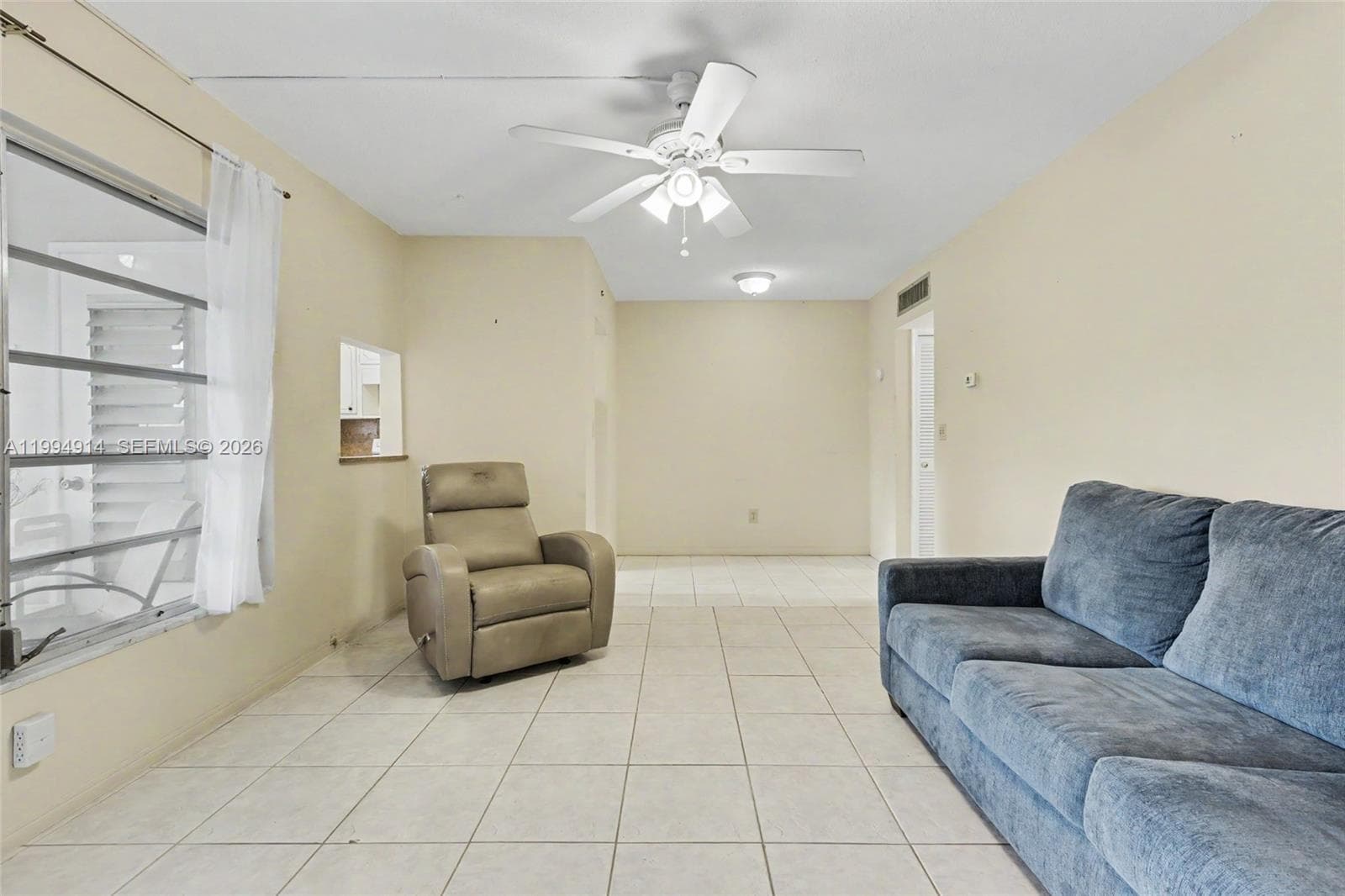 CRYSTAL COURT MANOR NO 6 · #6A in Hollywood - Photo 5