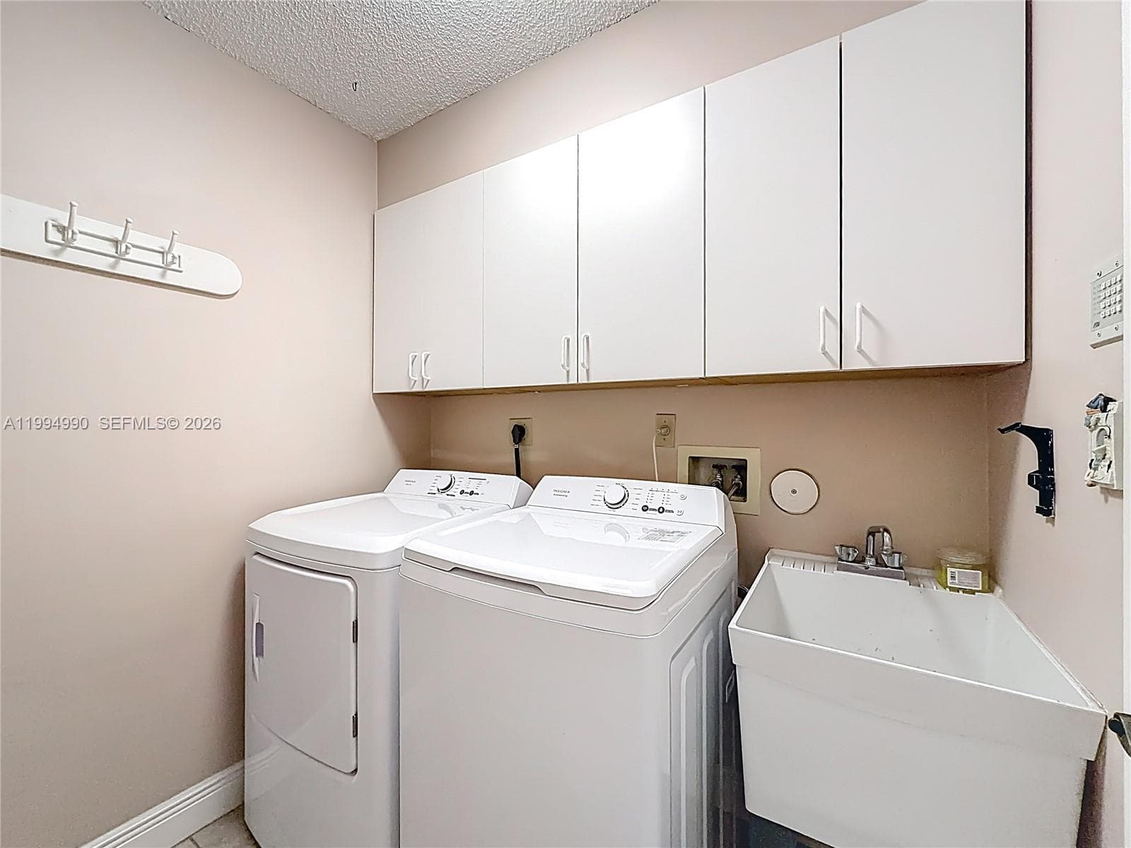 laundry tub & cabinetry
