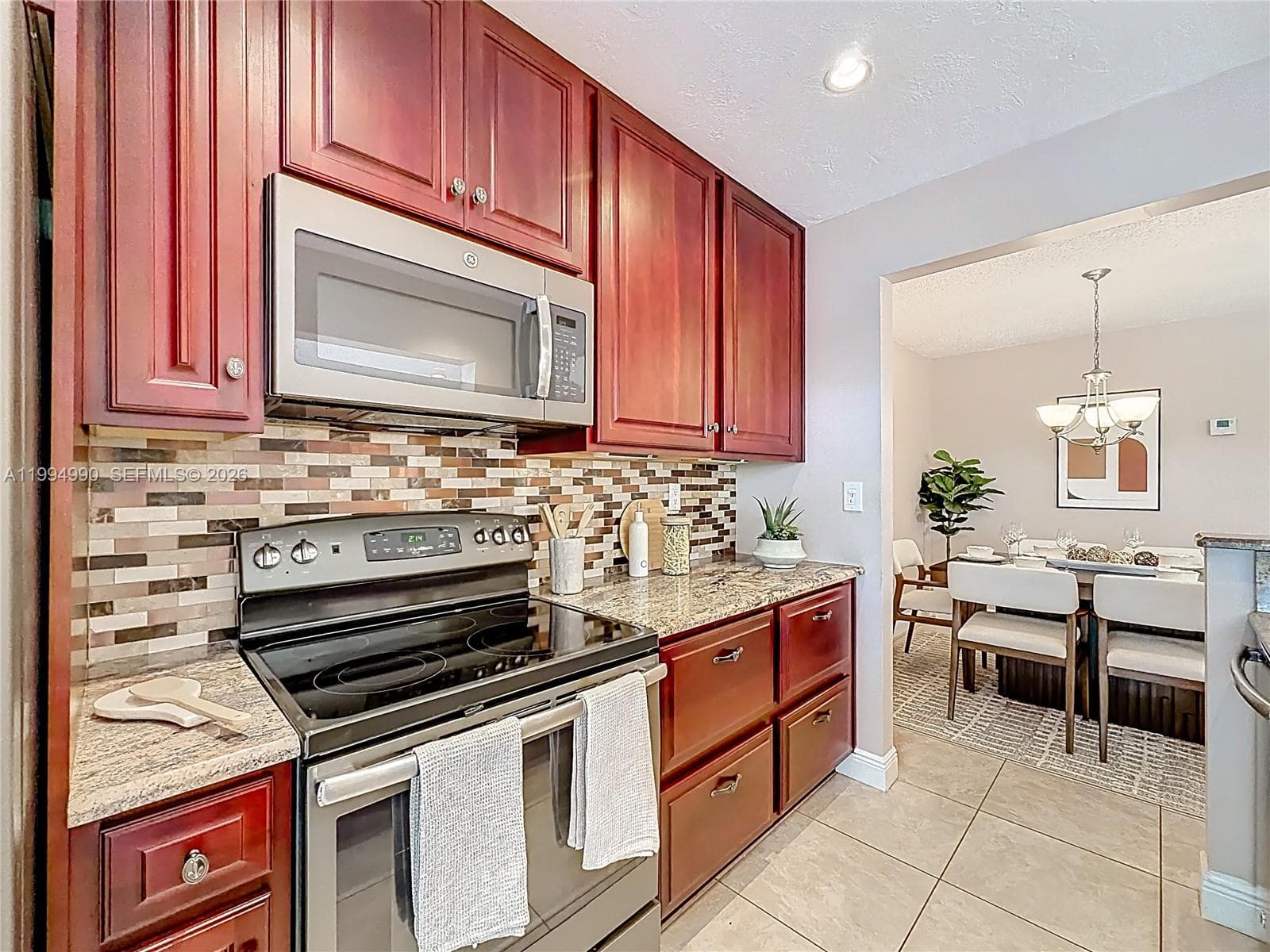 5043 Pointe Emerald Ln photo 22