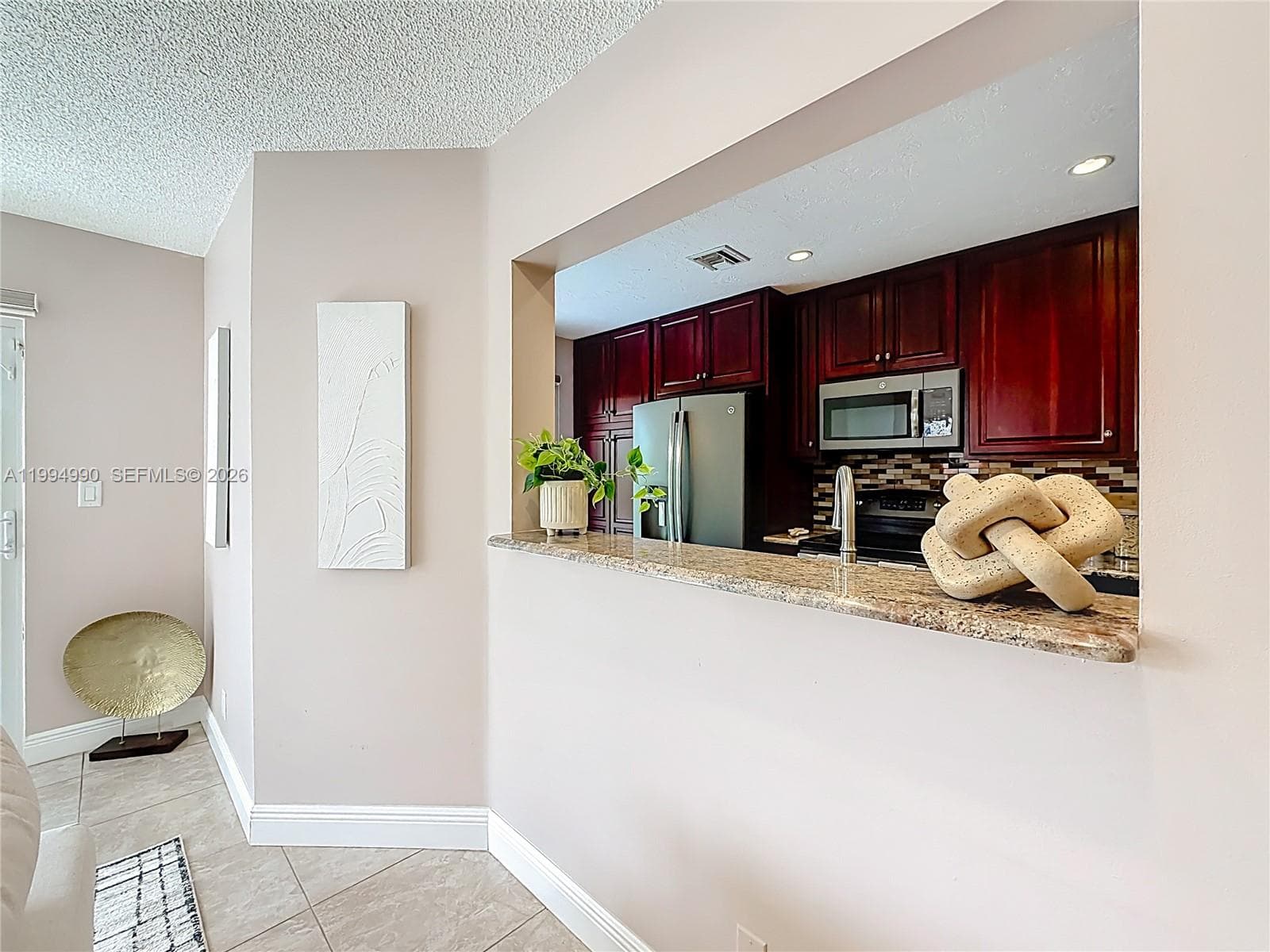 5043 Pointe Emerald Ln photo 14