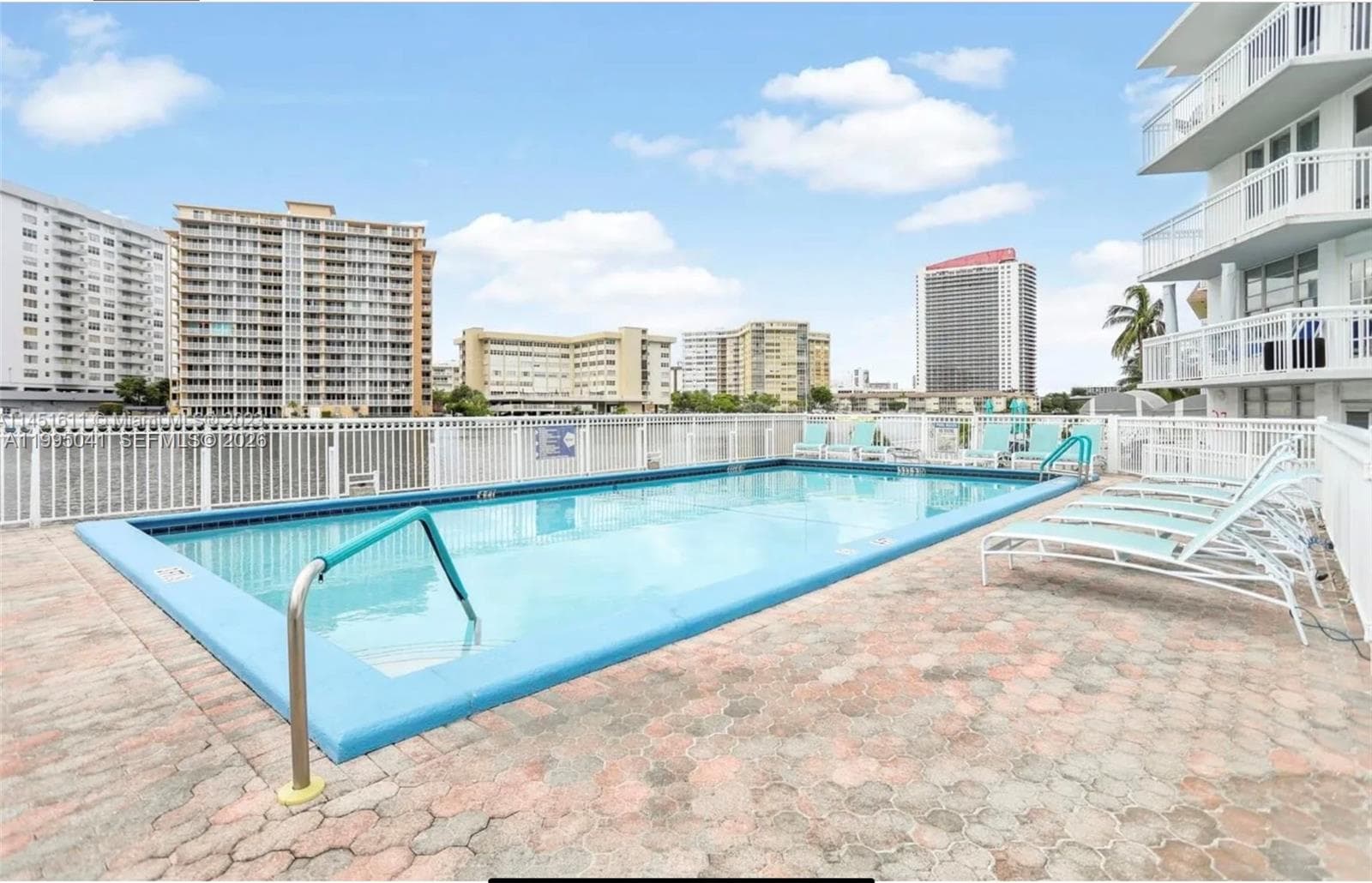 CHELSEA BAYVIEW CONDO · #129 in Hallandale Beach - Photo 5