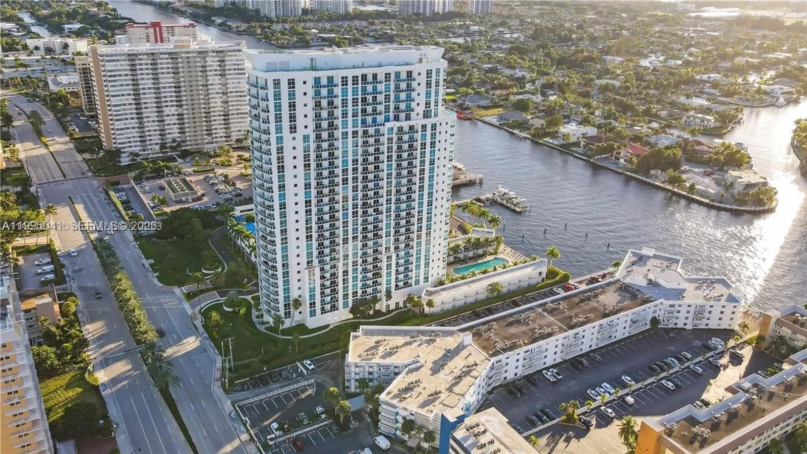 CHELSEA BAYVIEW CONDO · #129 in Hallandale Beach - Photo 10