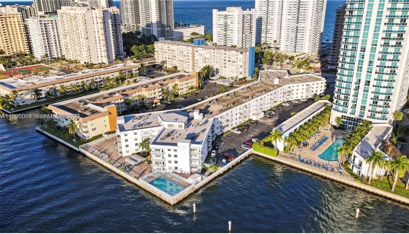 CHELSEA BAYVIEW CONDO · #129 in Hallandale Beach - Photo 11