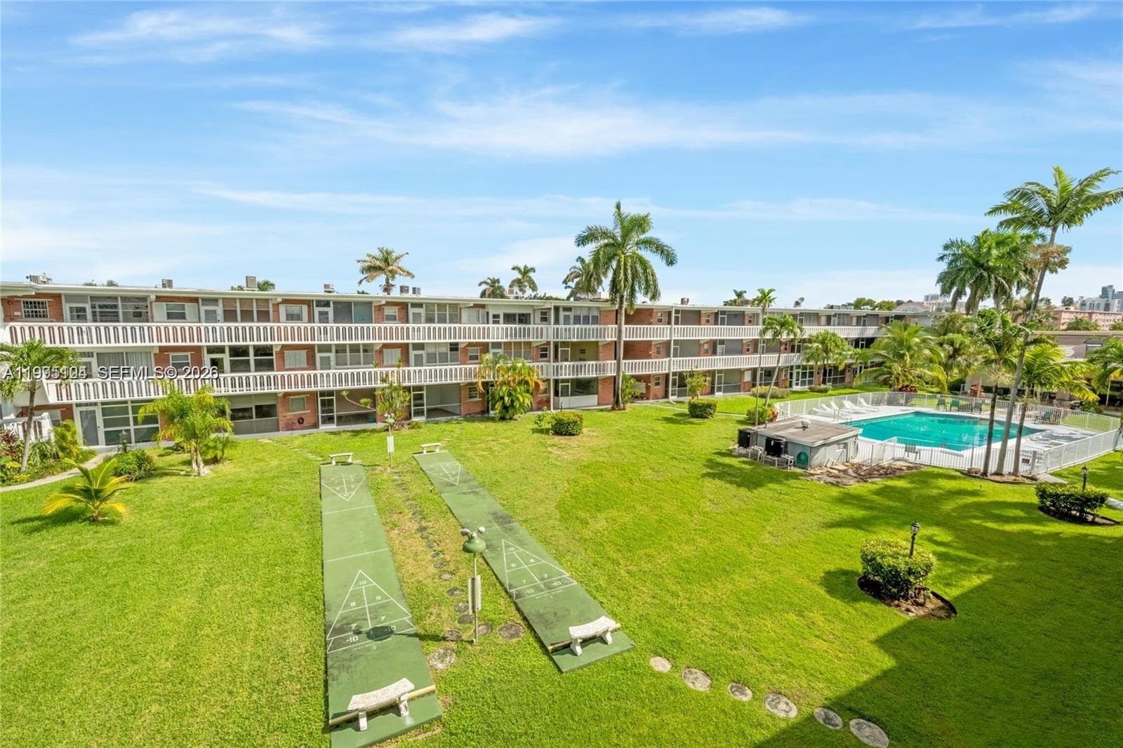 ELDORADO COUNTRY CLUB TOWE · #25C in Hallandale Beach - Photo 3