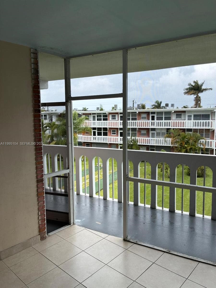 ELDORADO COUNTRY CLUB TOWE · #25C in Hallandale Beach - Photo 8
