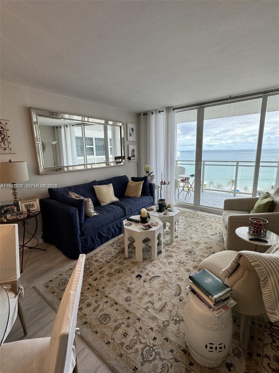 PARKER PLAZA CONDO ESTATE · #815 in Hallandale Beach - Photo 4