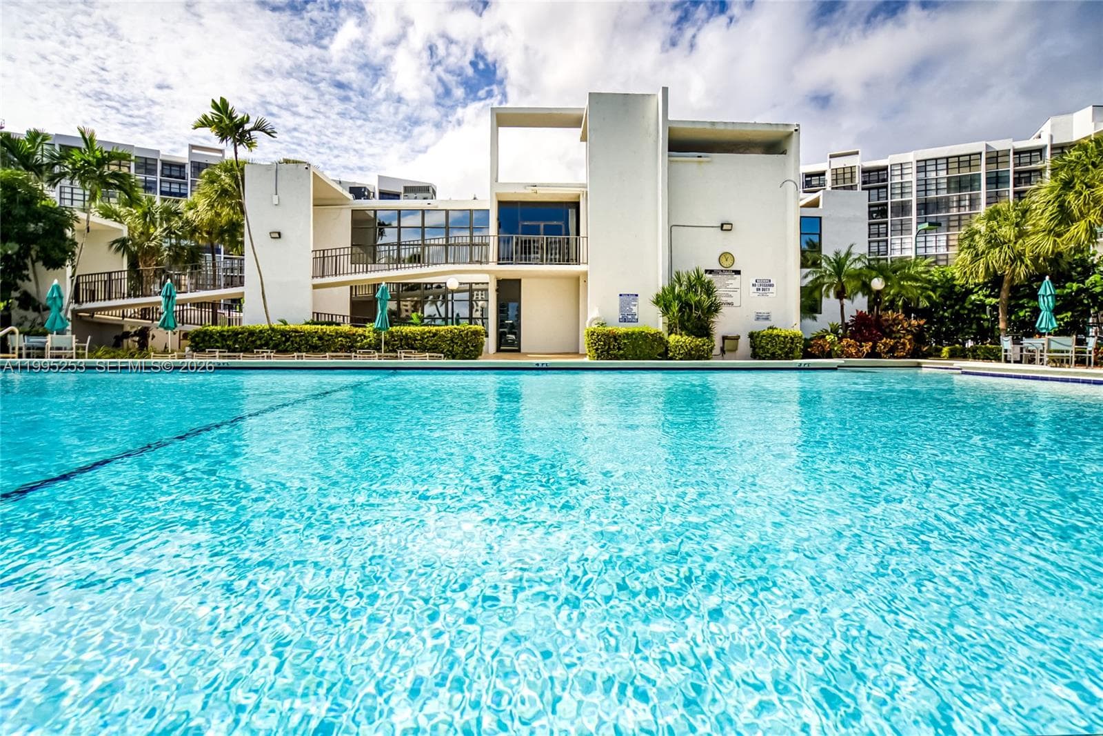 OCEANVIEW PARK CONDO · #901 in Hallandale Beach - Photo 47