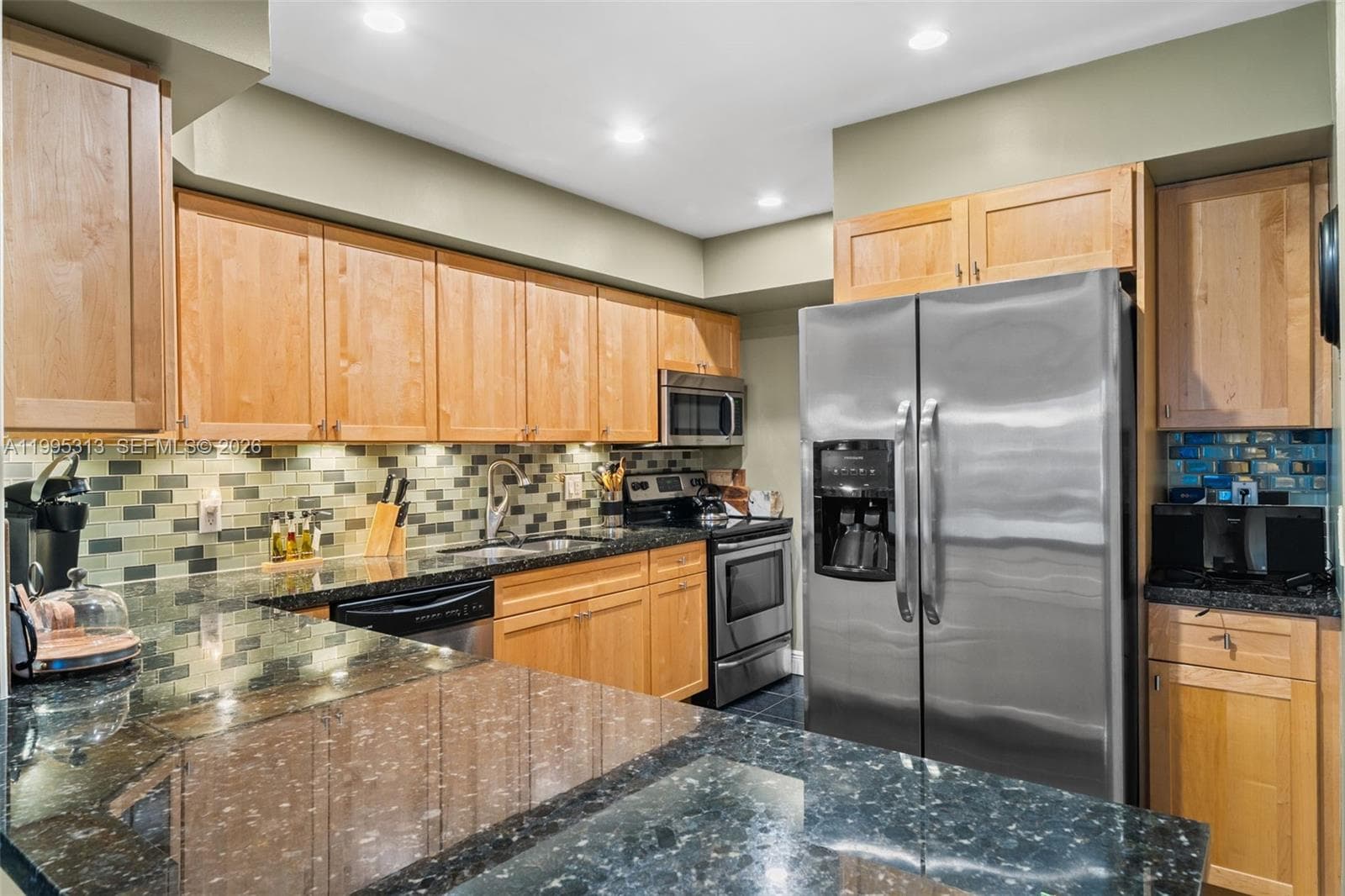 FAIRWAYS RIVIERA CONDO · #732 in Hallandale Beach - Photo 11