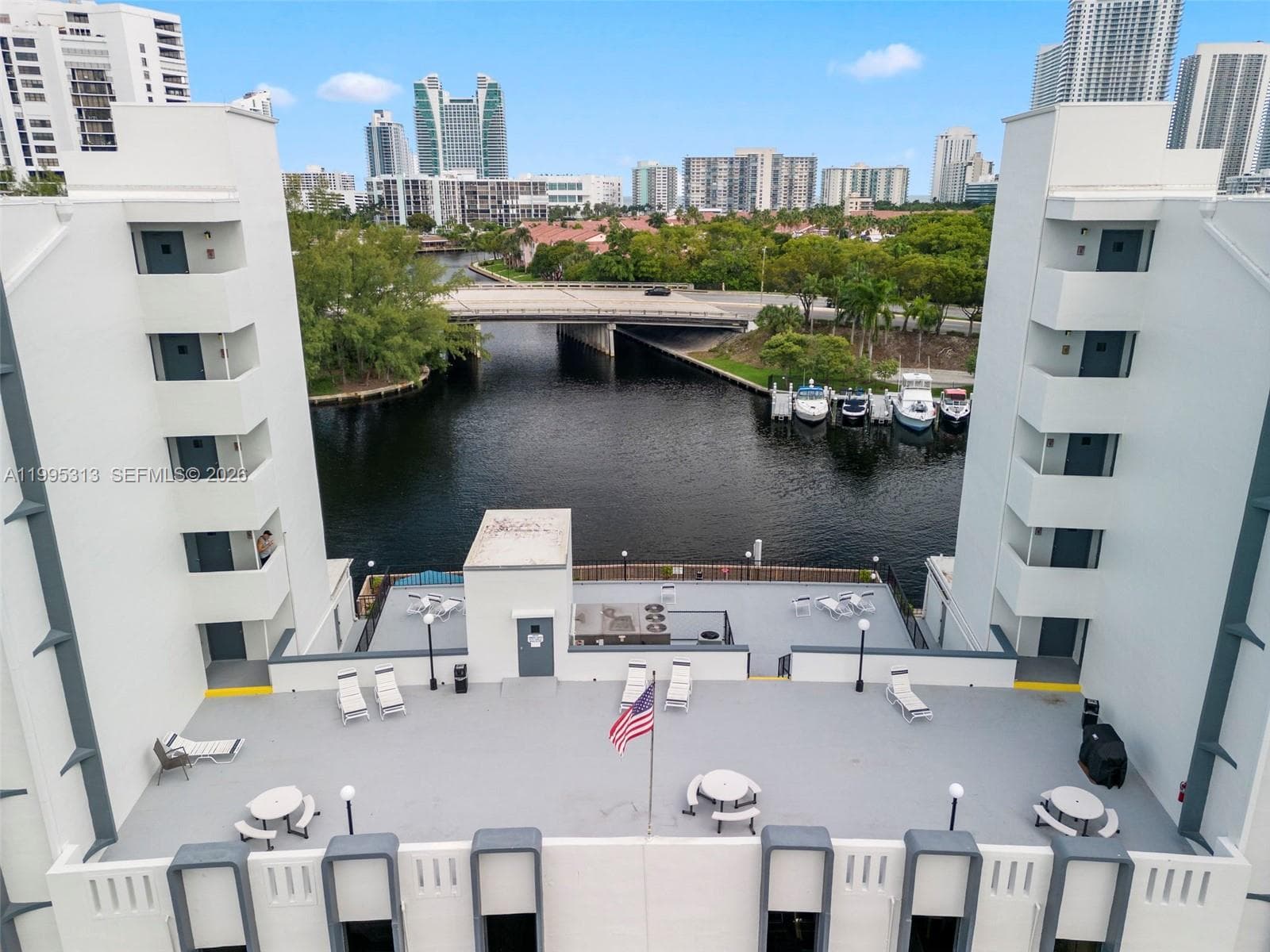 FAIRWAYS RIVIERA CONDO · #732 in Hallandale Beach - Photo 40