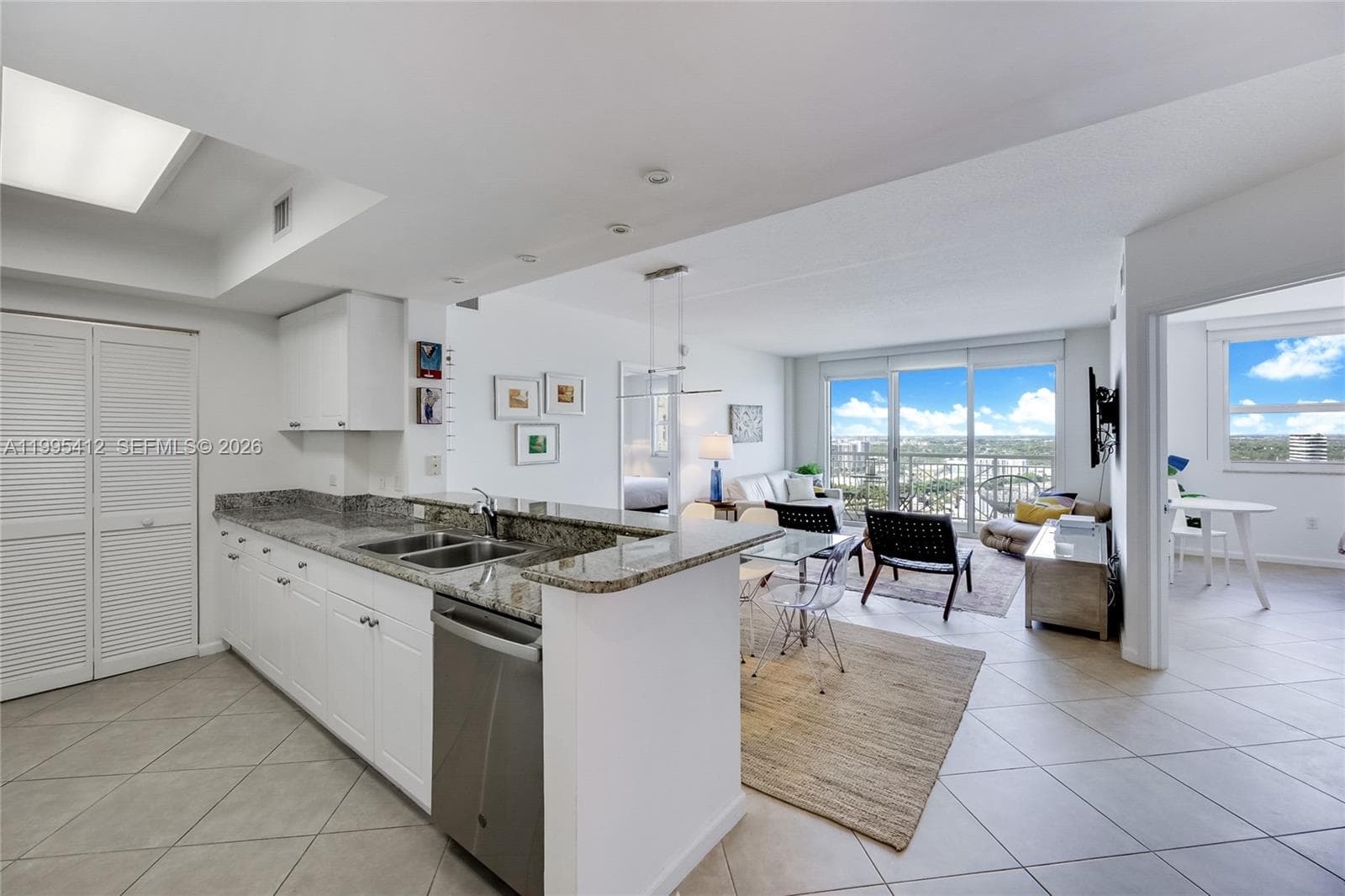 TURNBERRY ON THE GREEN CO · #2412 in Aventura - Photo 6