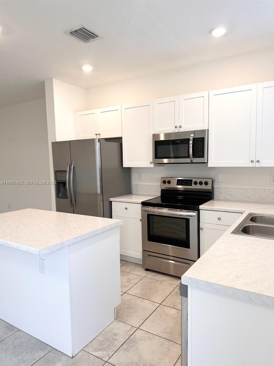 24920 SW 112th Ct #0 photo 4