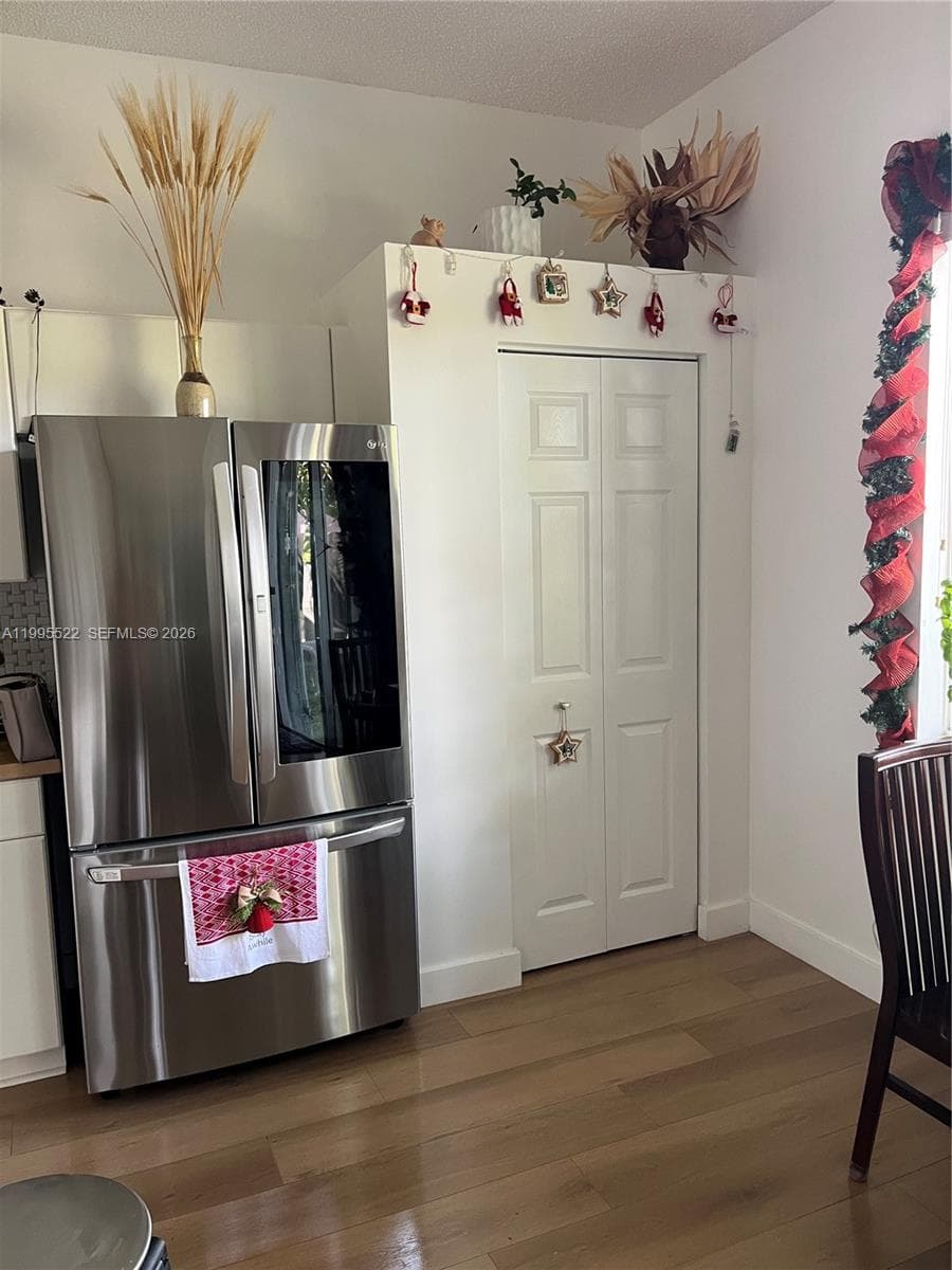 750 SE 28th Ln photo 26