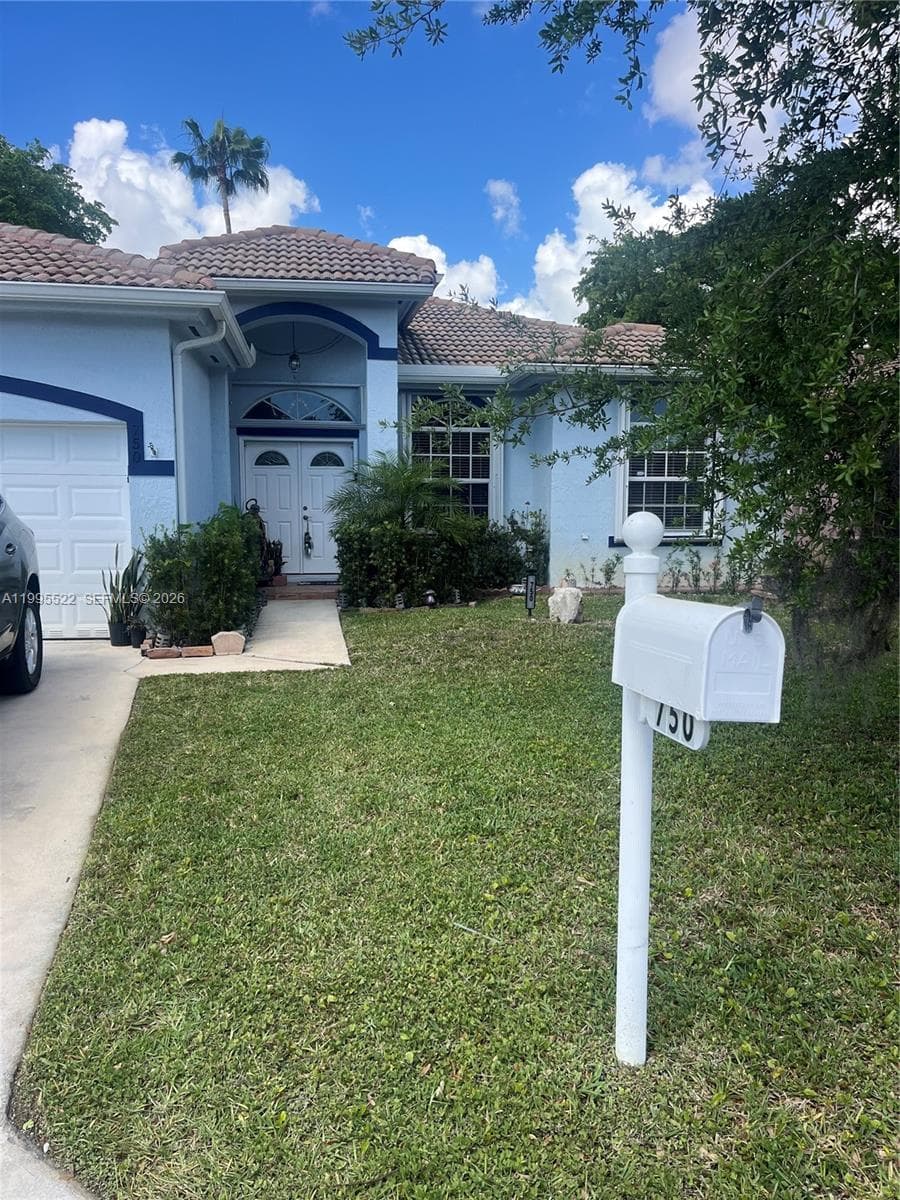 750 SE 28th Ln photo 22