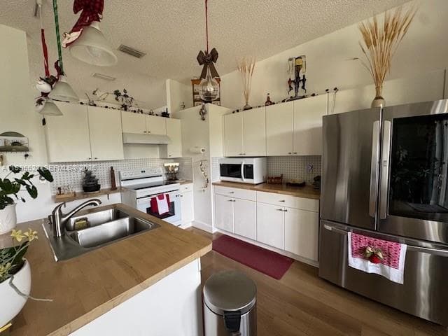 750 SE 28th Ln photo 9