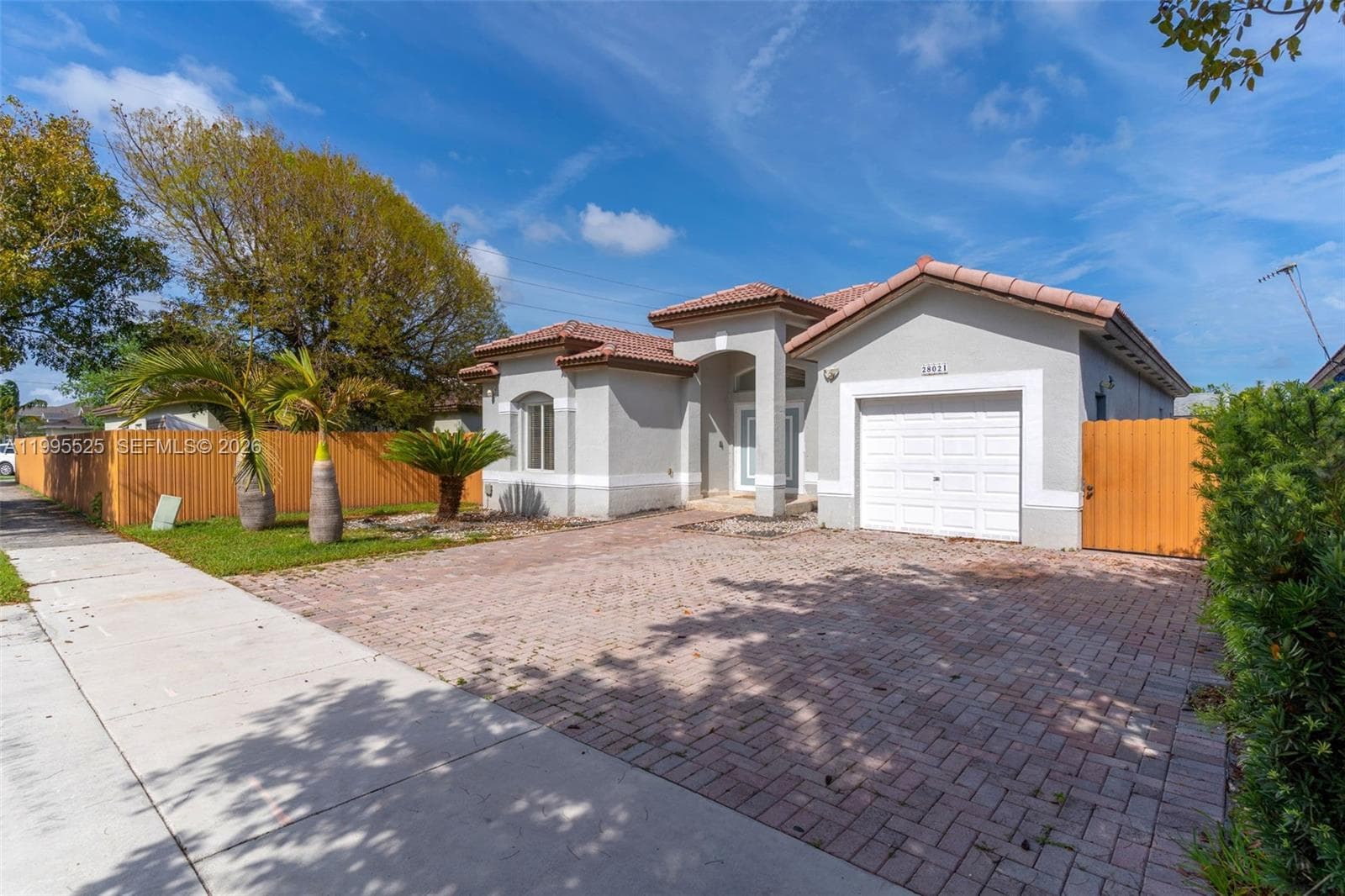 28021 SW 133rd Pl photo 2