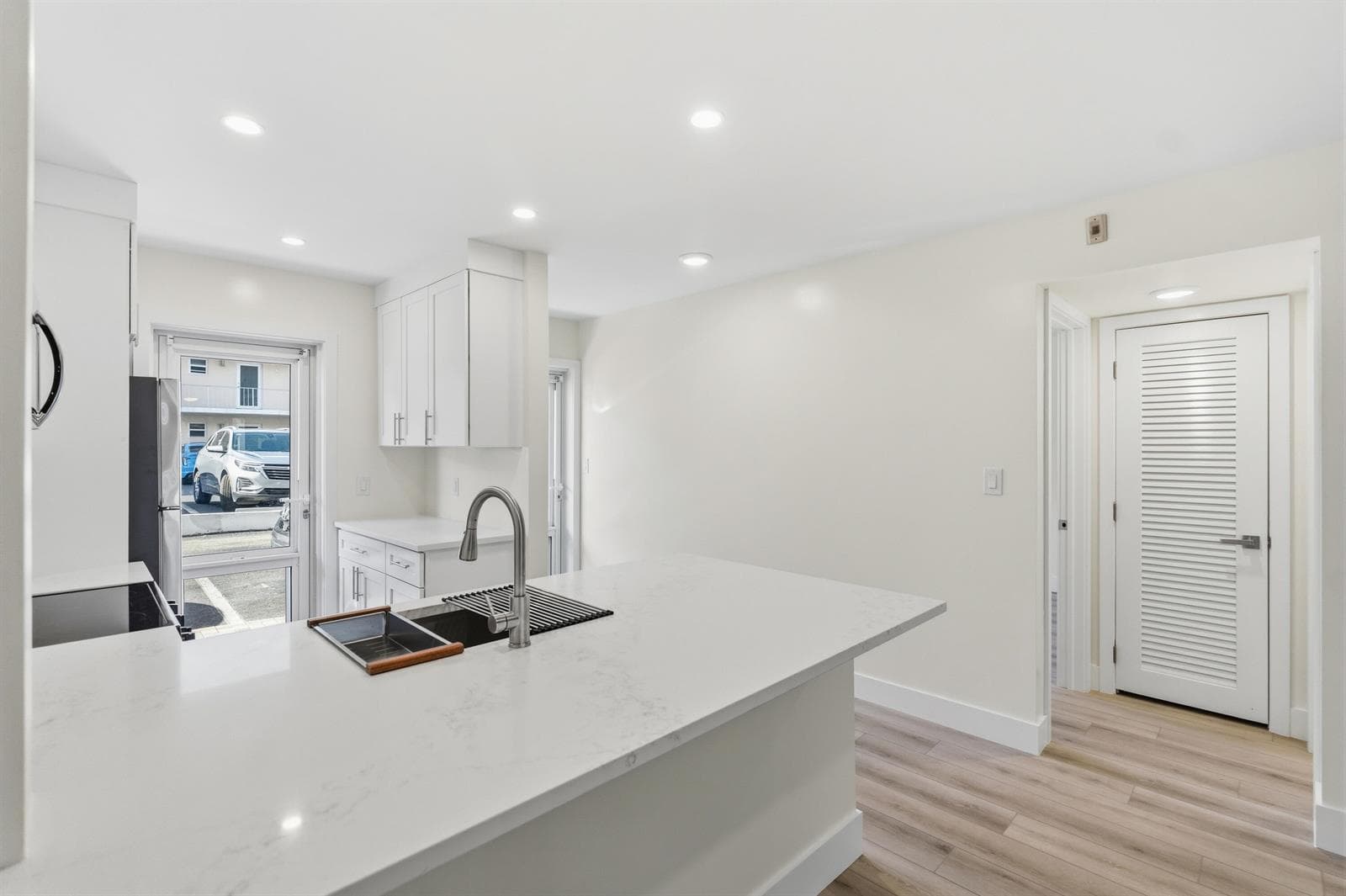 NEW KITCHEN