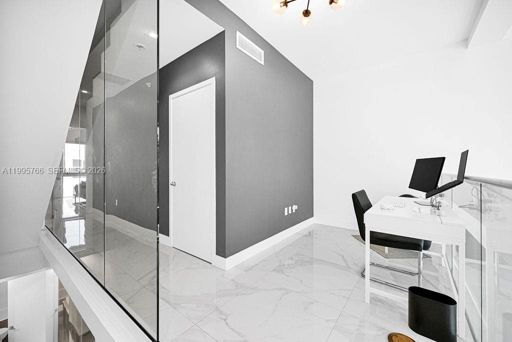 ONE BAY CONDO · #205 in Miami - Photo 12