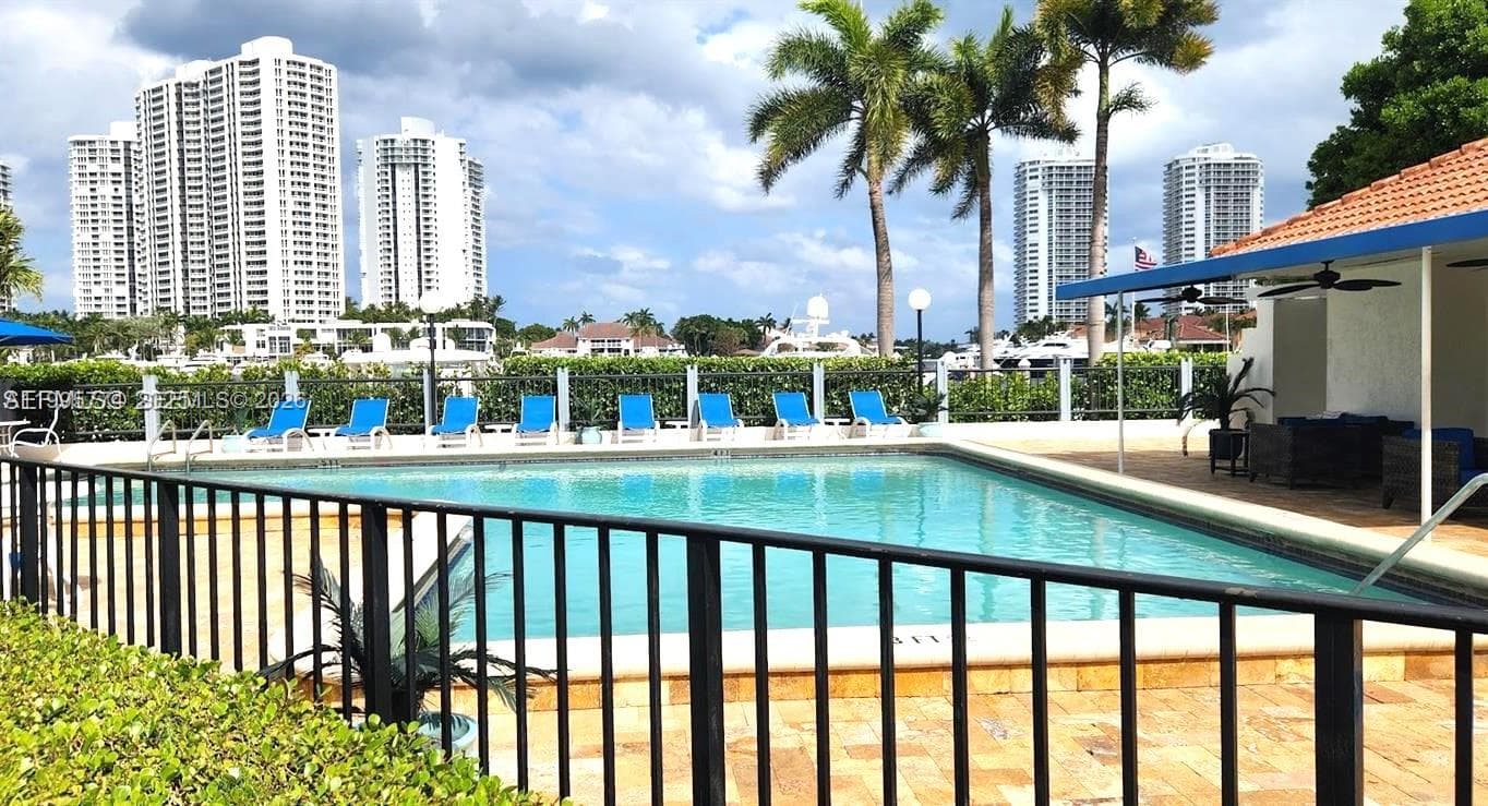 MARINER VILLAGE GARDEN · #352-5 in Aventura - Photo 18