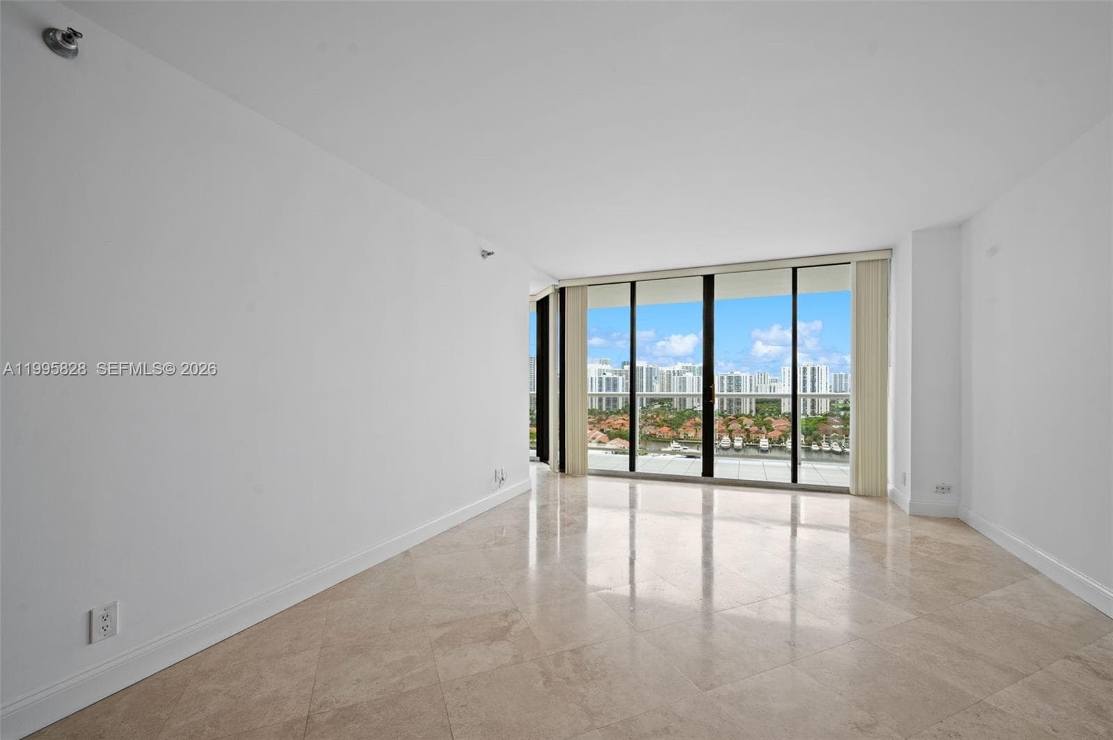 HARBORSIDE · #1807 in Aventura - Photo 7