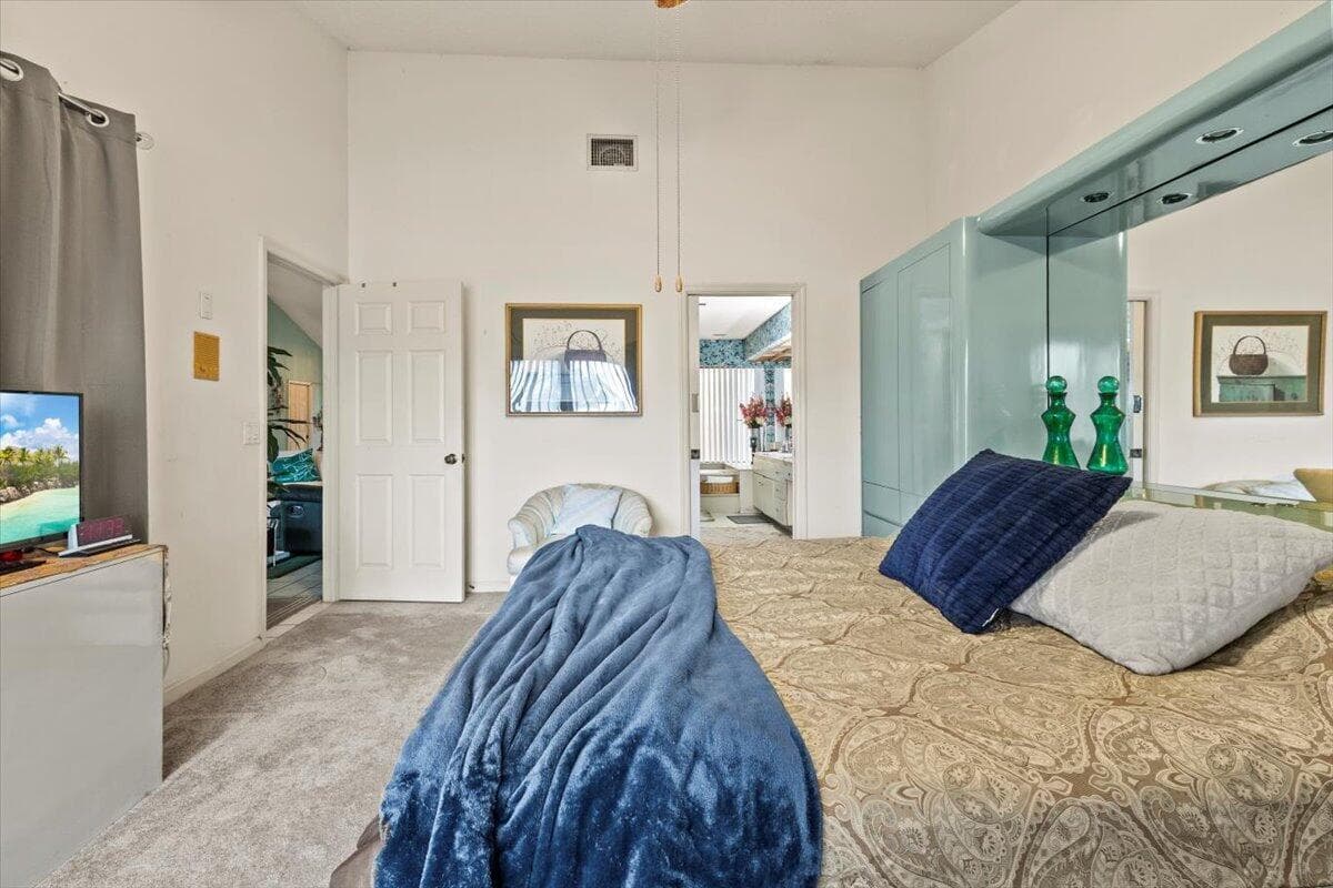 MASTER BEDROOM 11C