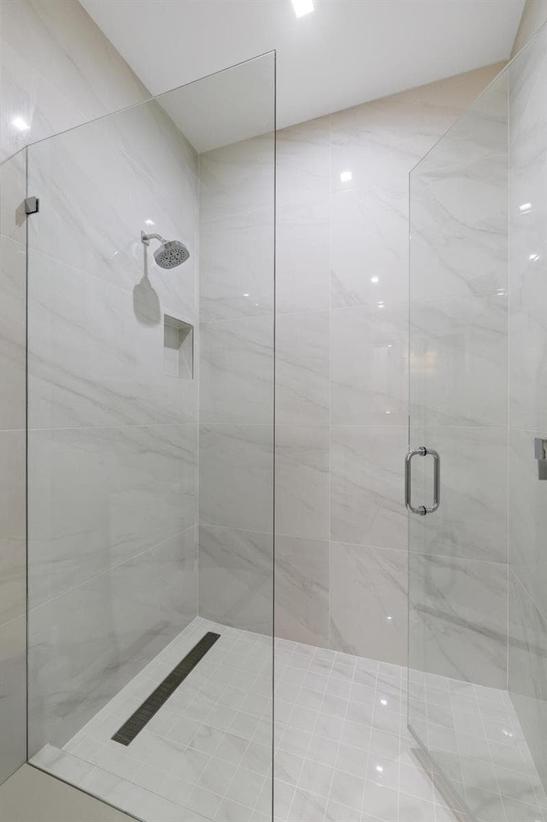 Seamless Shower Doors