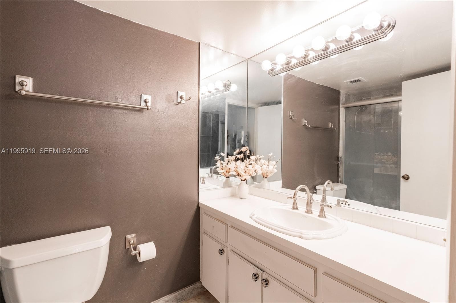 BRICKELL SHORES CONDO · #203 in Miami - Photo 8