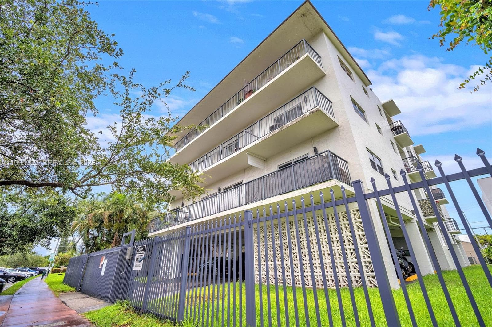 Enchante Condo · #304 in Miami Beach - Photo 11