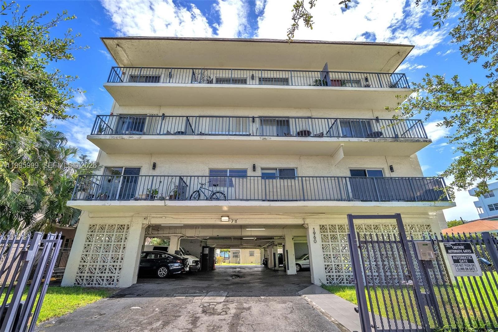 Enchante Condo · #304 in Miami Beach - Photo 4