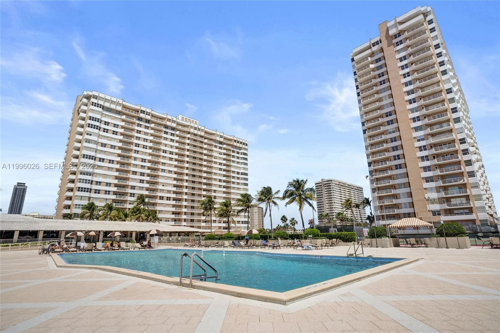 Hemespheres · #12A in Hallandale Beach - Photo 1